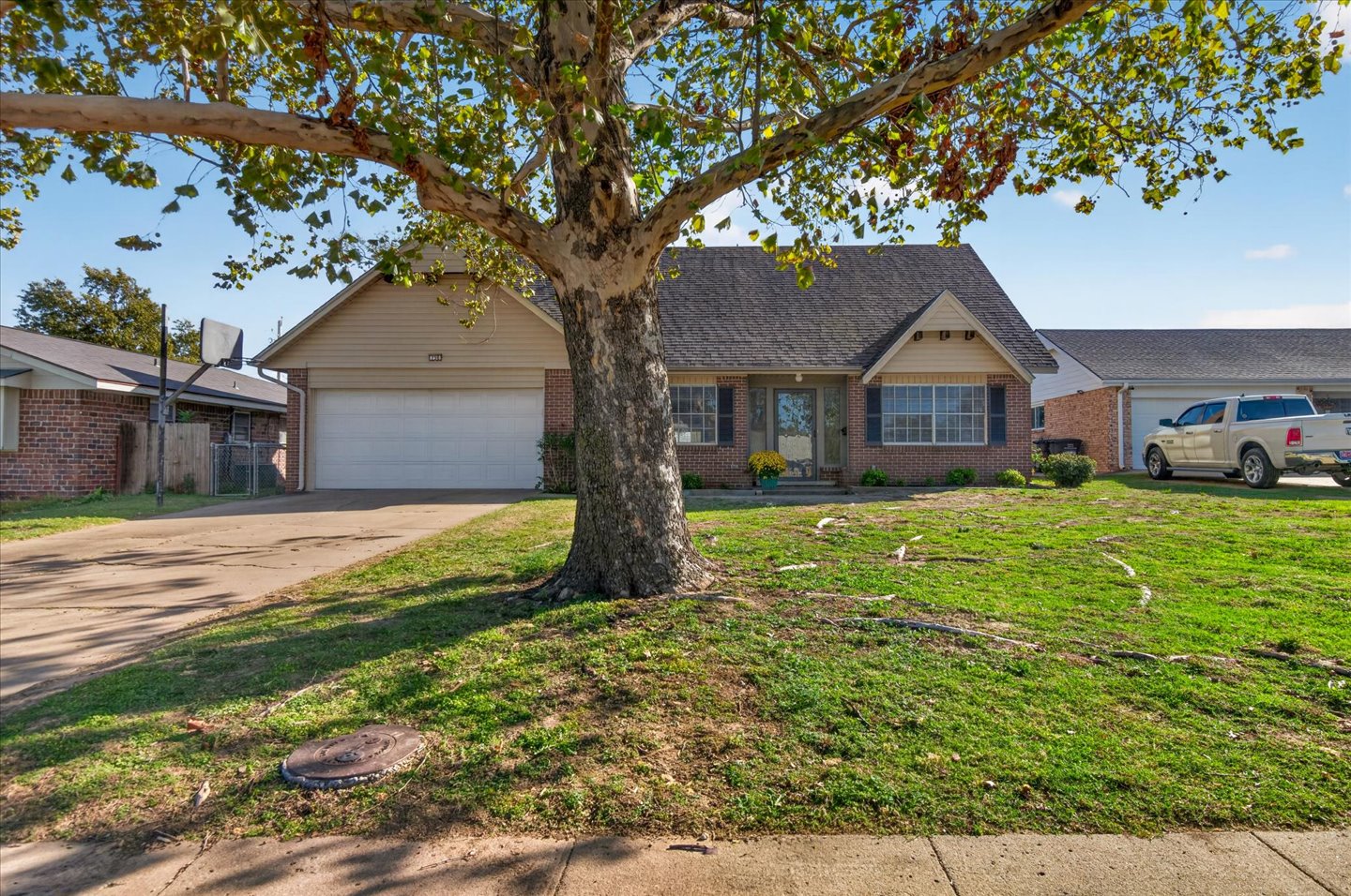 730 Crestland Drive — photo