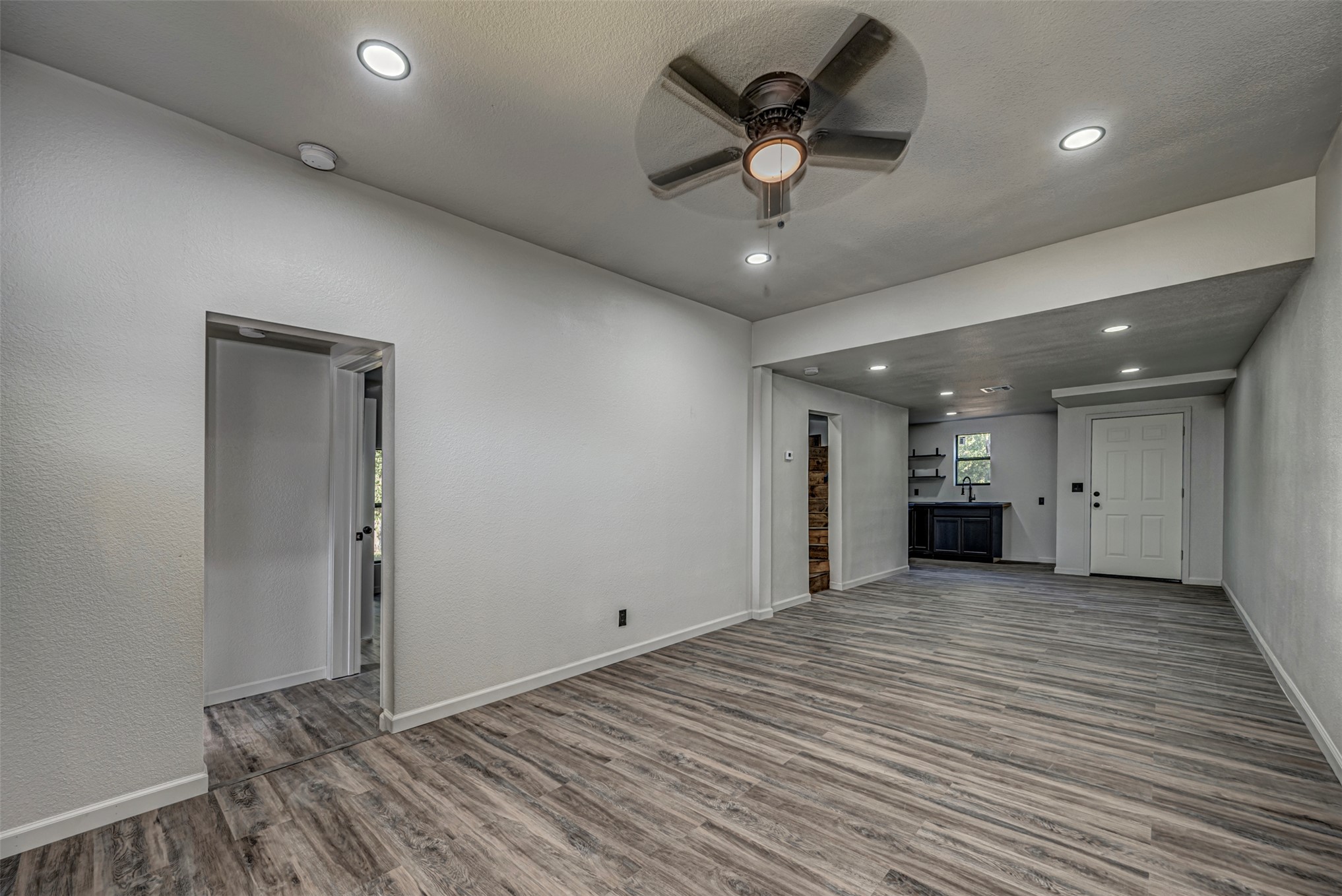 Home in Ardmore, OK 73401 — photo 3