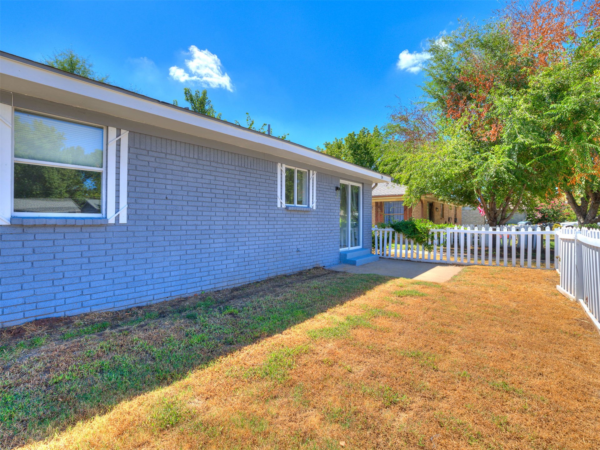 24 W Rachel Street Unit a — photo