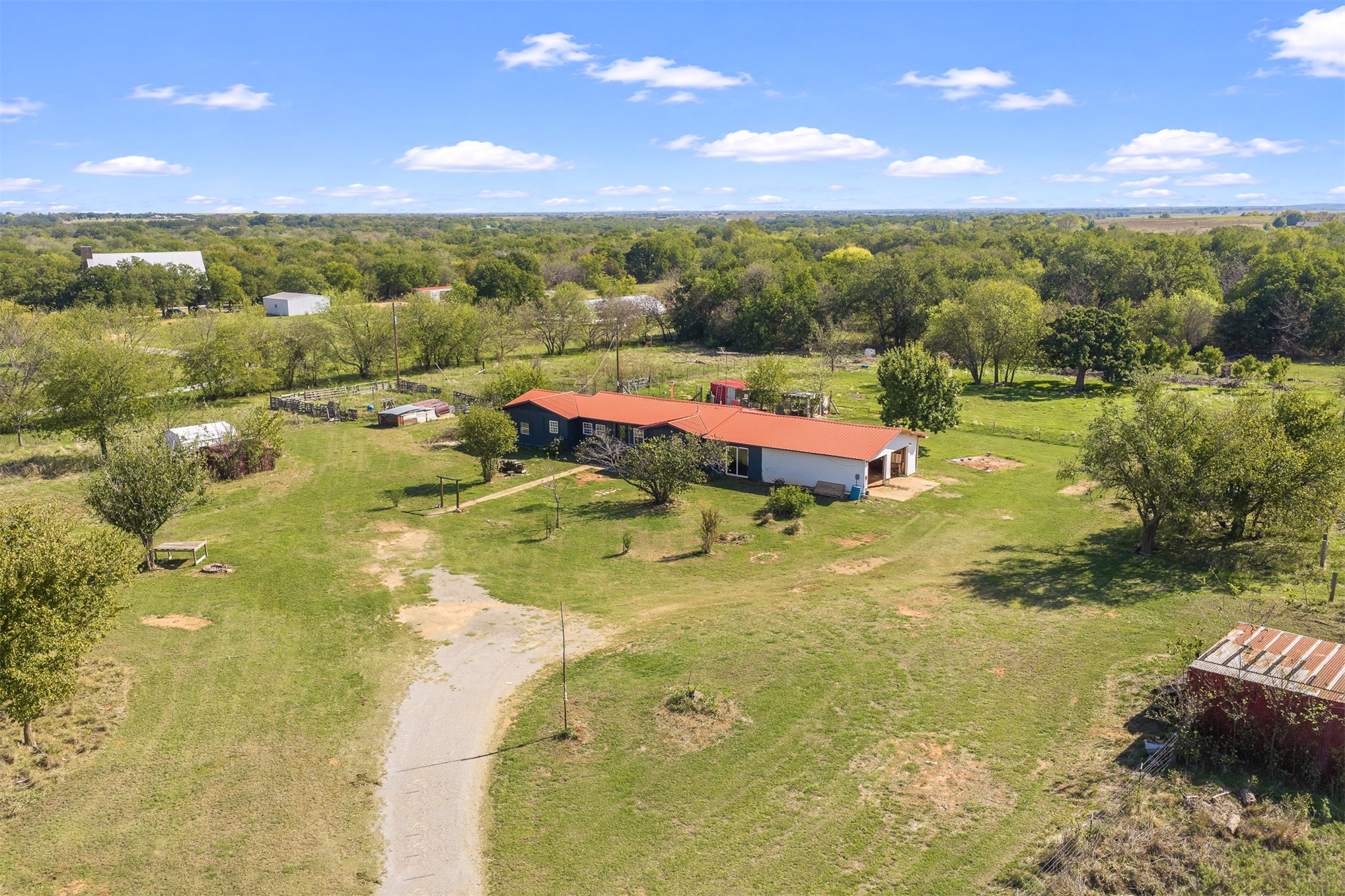 285275 E 1820 Road, Comanche, OK 73529 — photo 3