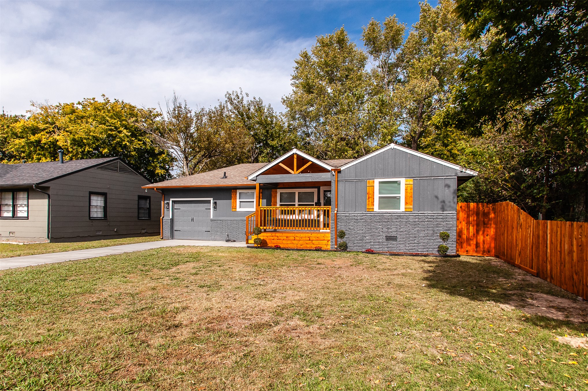 6715 E Queen Street, Tulsa, OK 74115 — photo 2