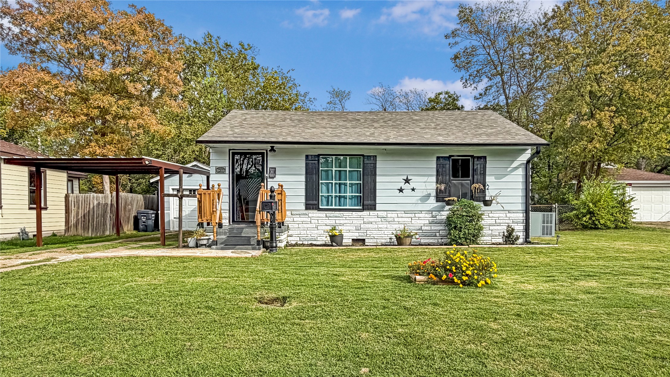1406 Healdton — photo