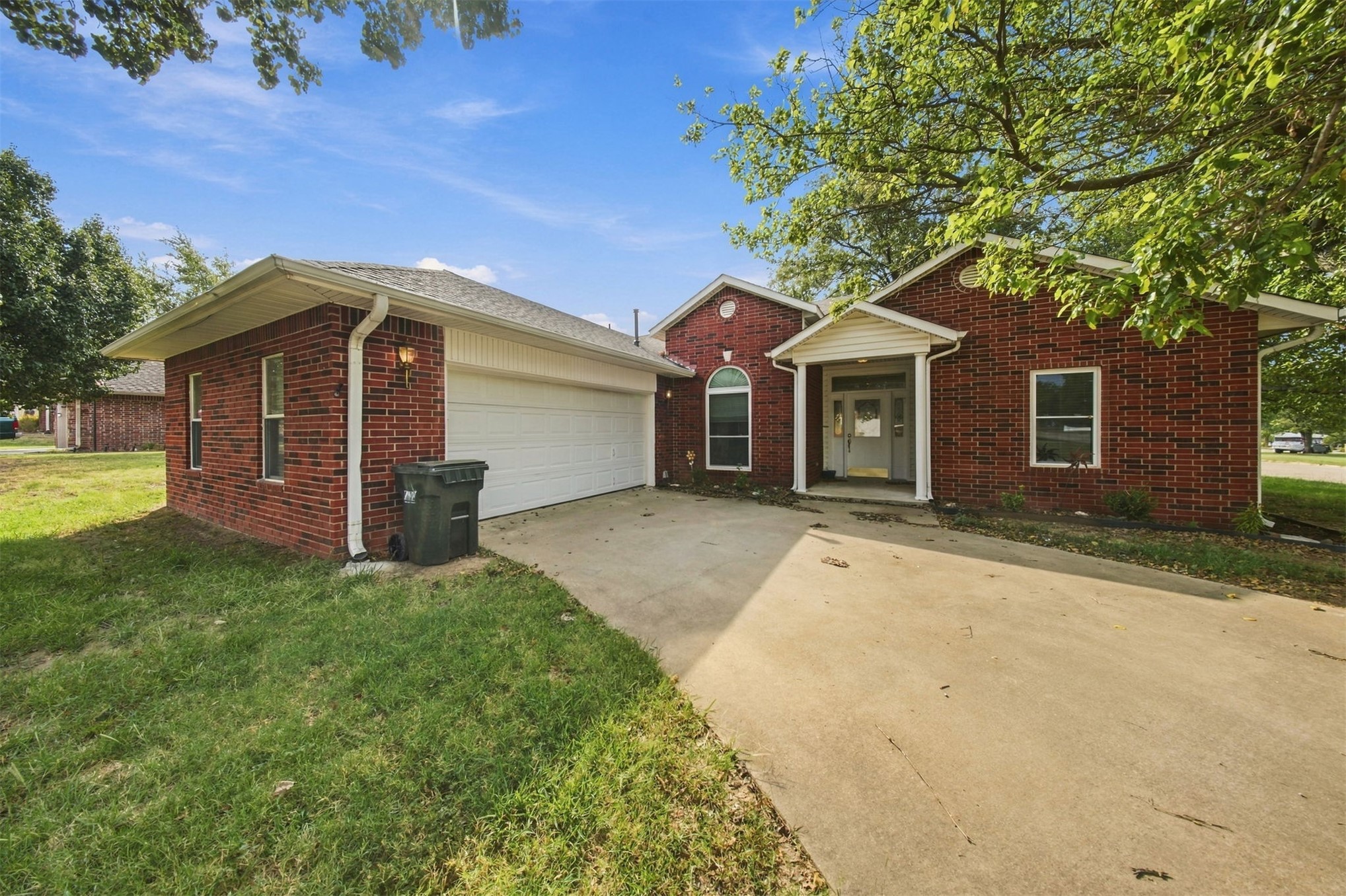 1401 E 8th Street, Cushing, OK 74023 — photo 2