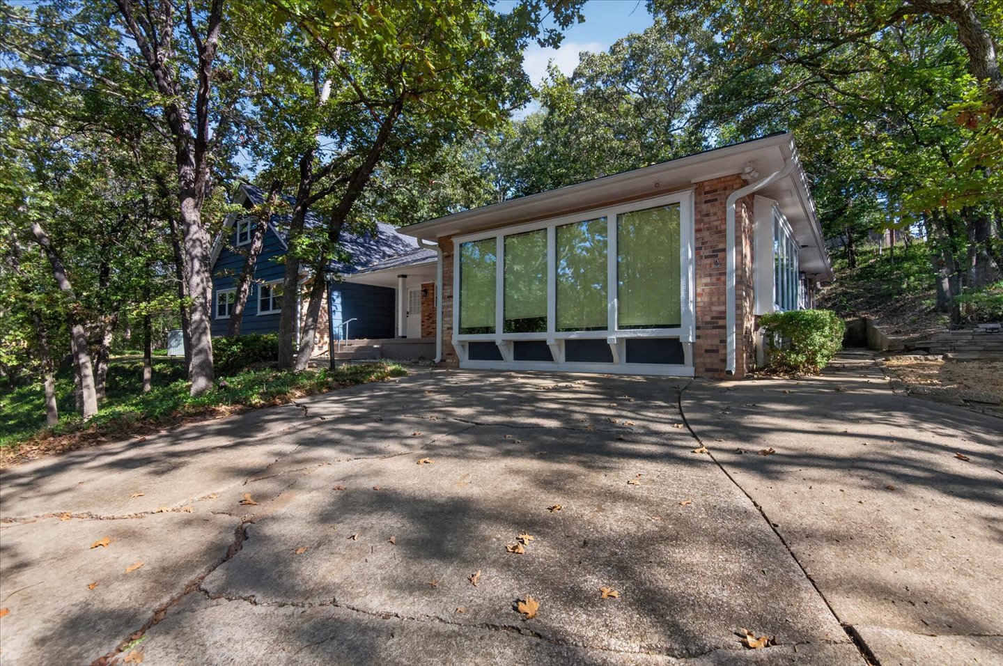 1212 Tanglewood Court — photo