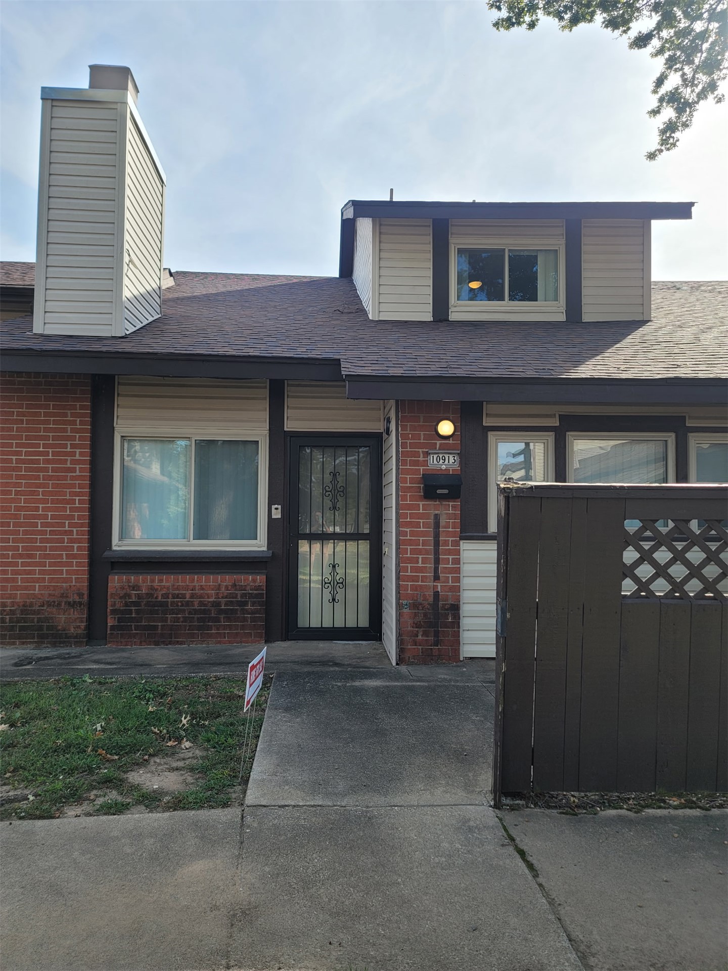 10913 E 11th Place Unit 8-2C — photo