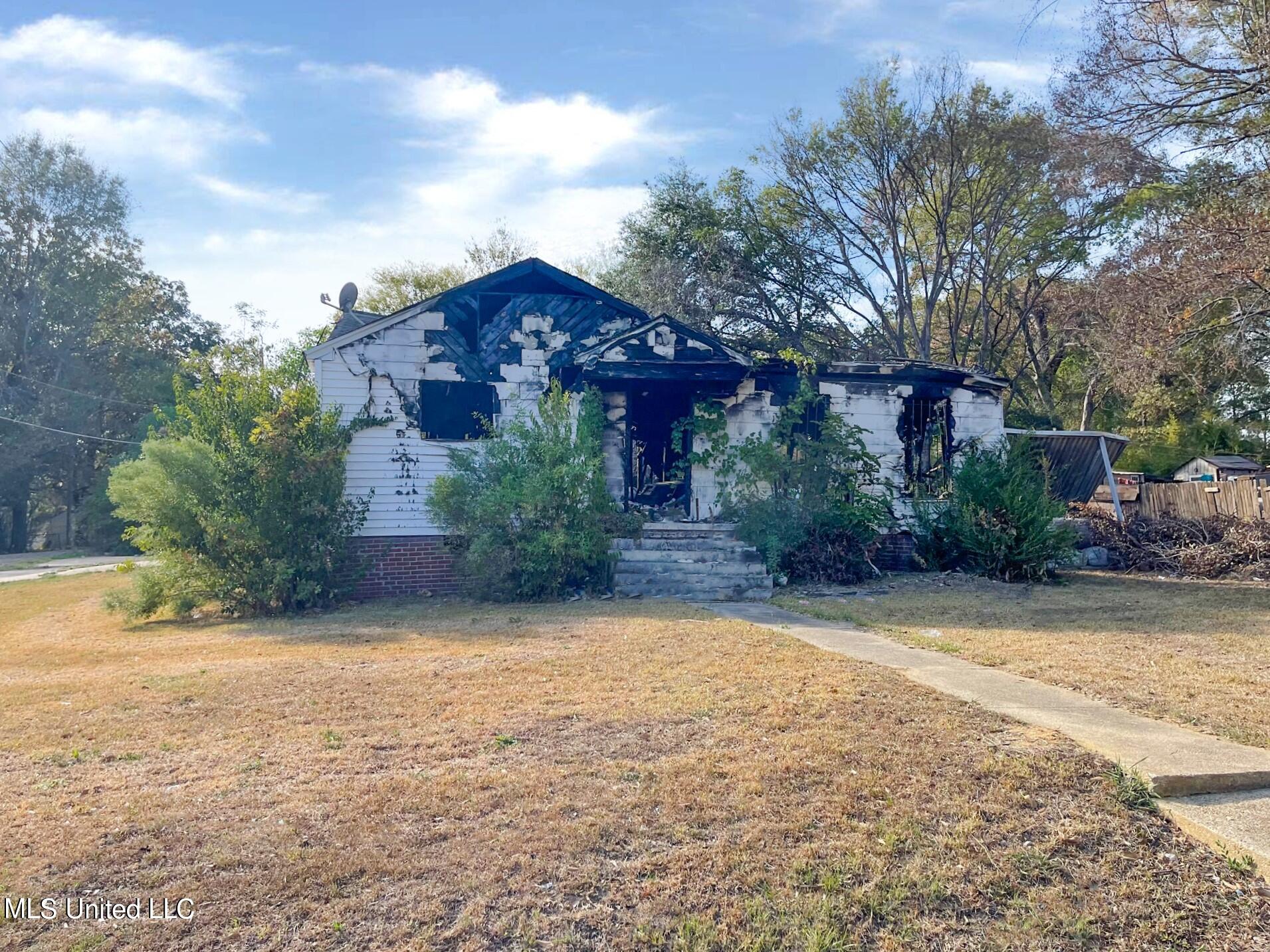 2835 Arbor Hill Drive — photo