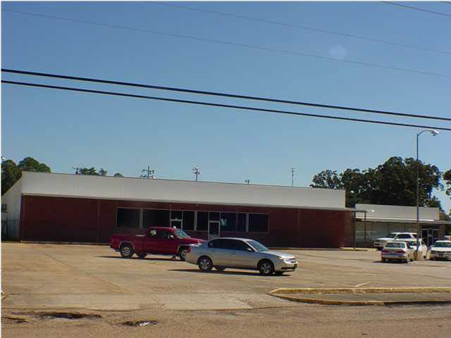 501 S Main Avenue — photo