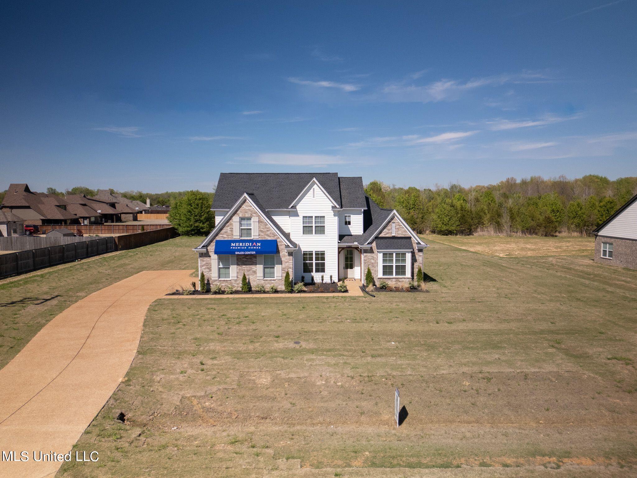 5290 Douglas Drive — photo