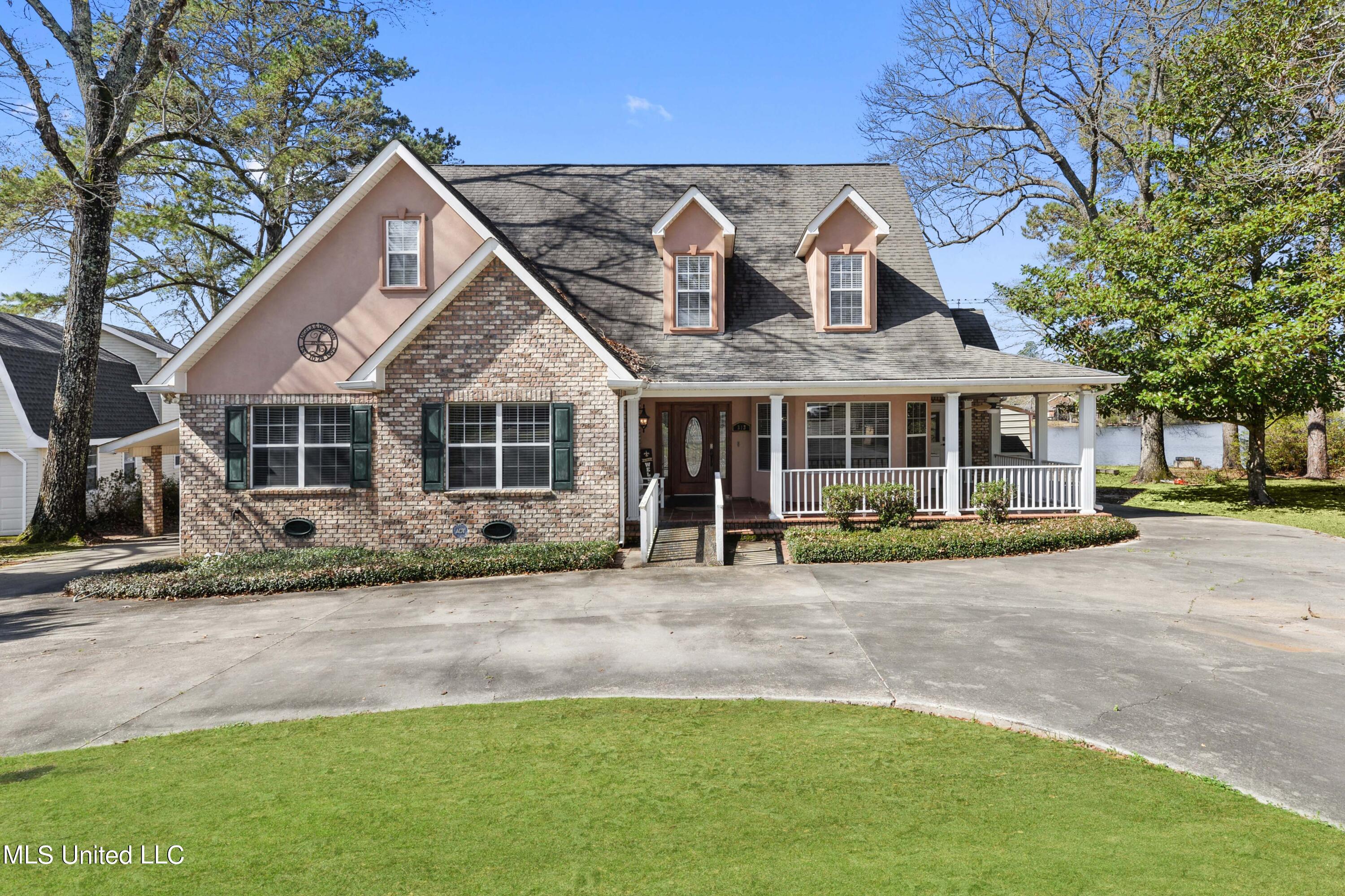 313 Rault Drive, Lumberton, MS 39455