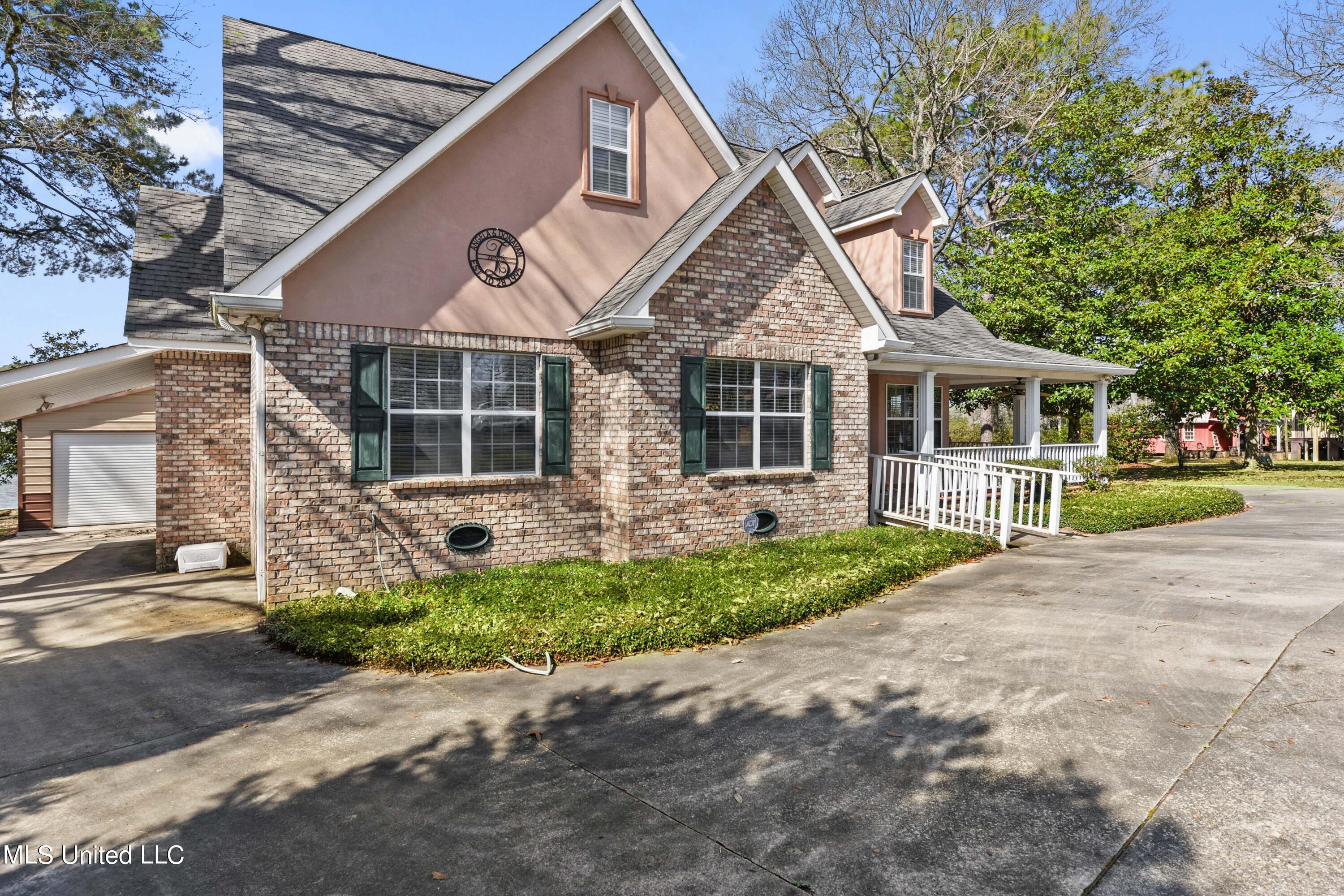 313 Rault Drive, Lumberton, MS 39455 — photo 2