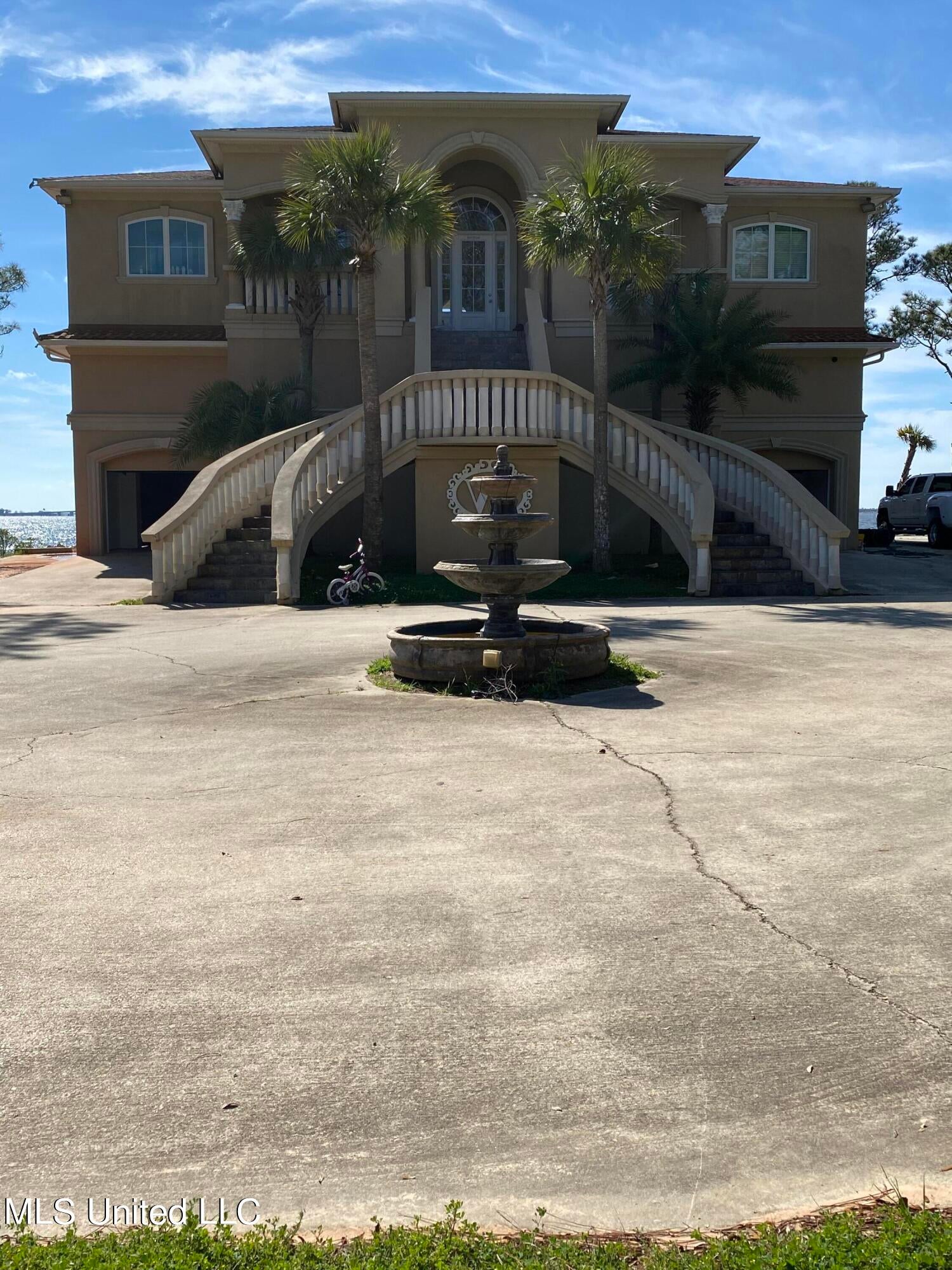 15105 Hummingbird Lane — photo