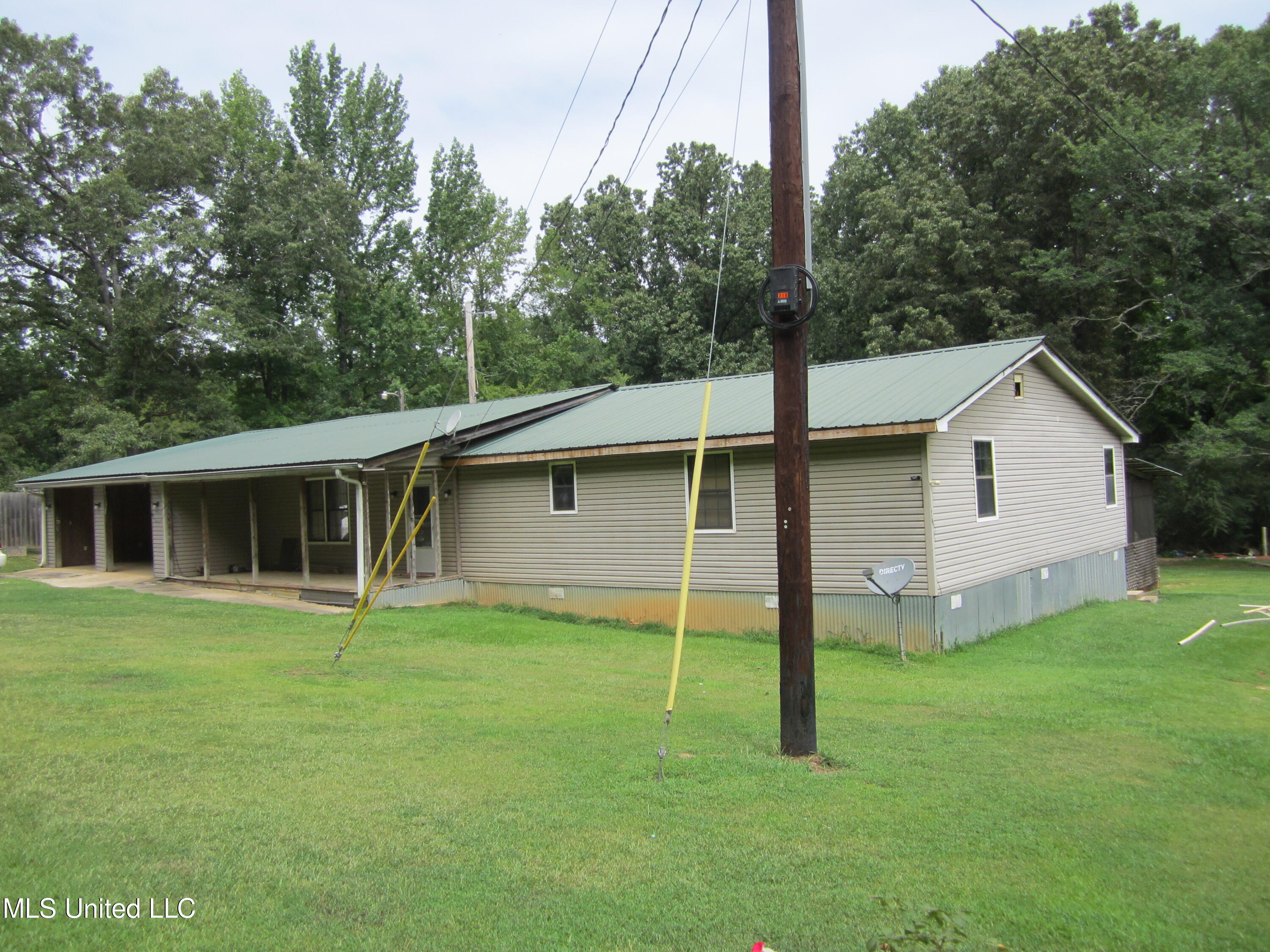 27 CR 256 — photo