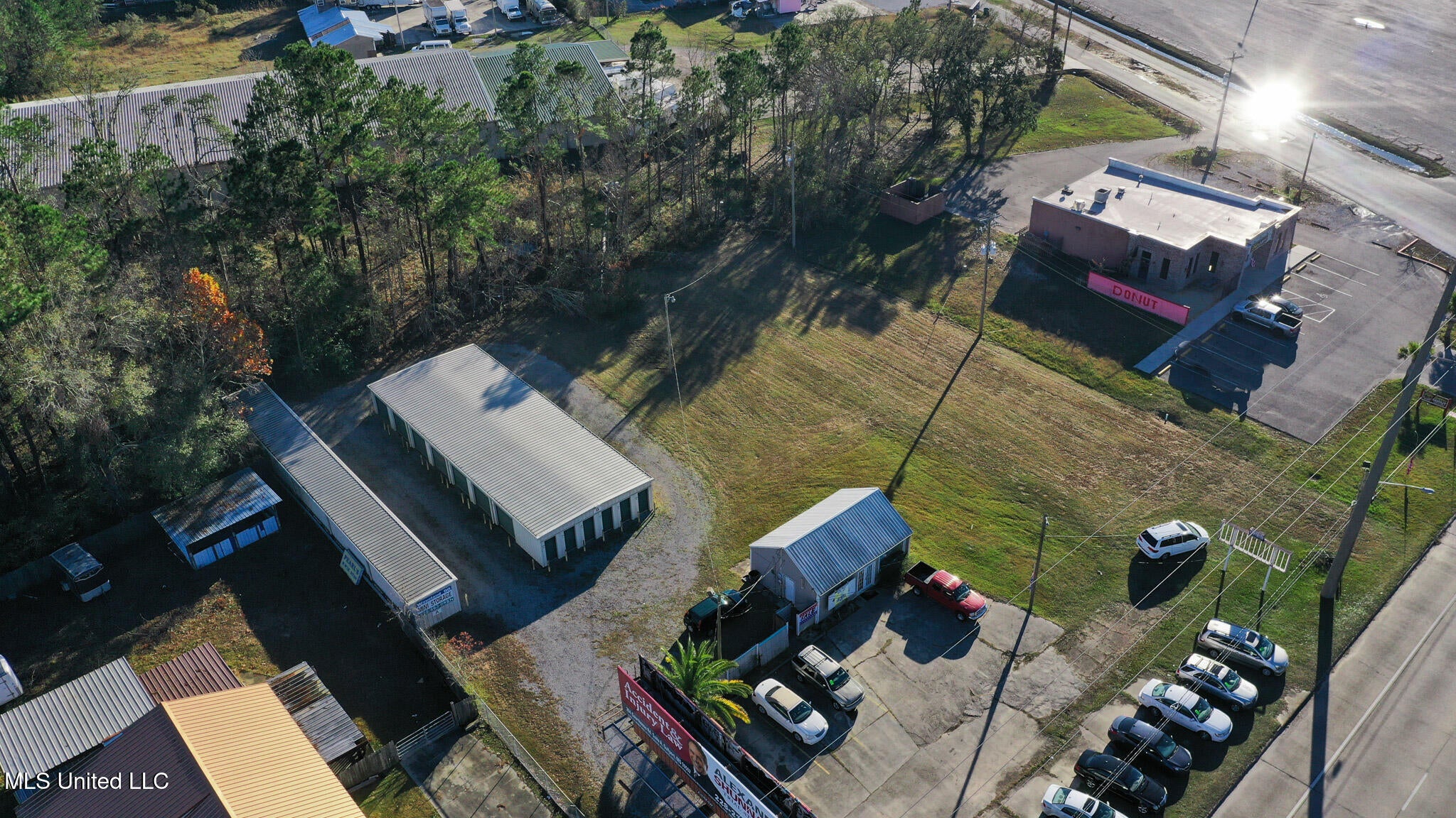 623 Highway 90 — photo