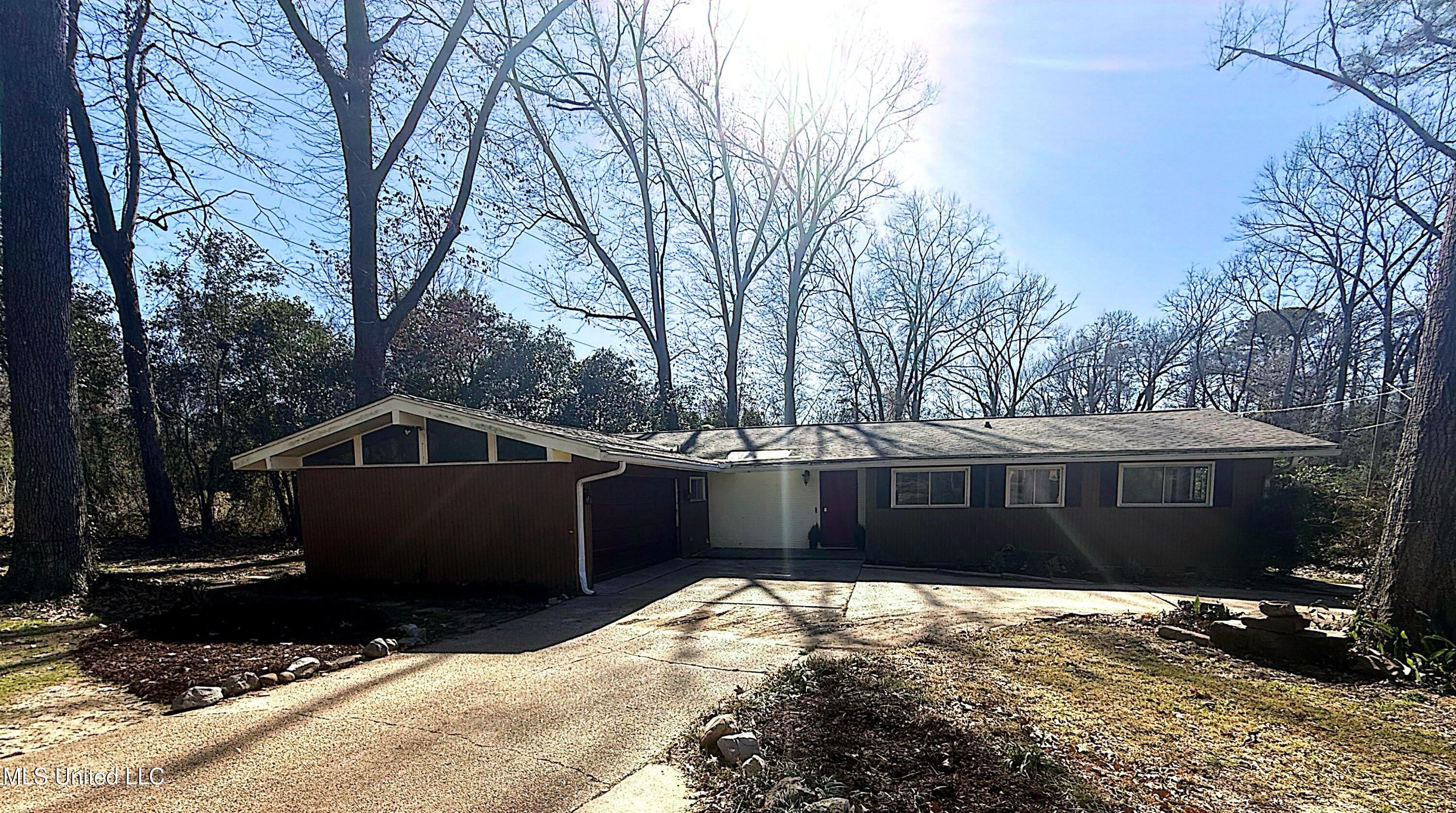 235 Daniel Lake Boulevard — photo
