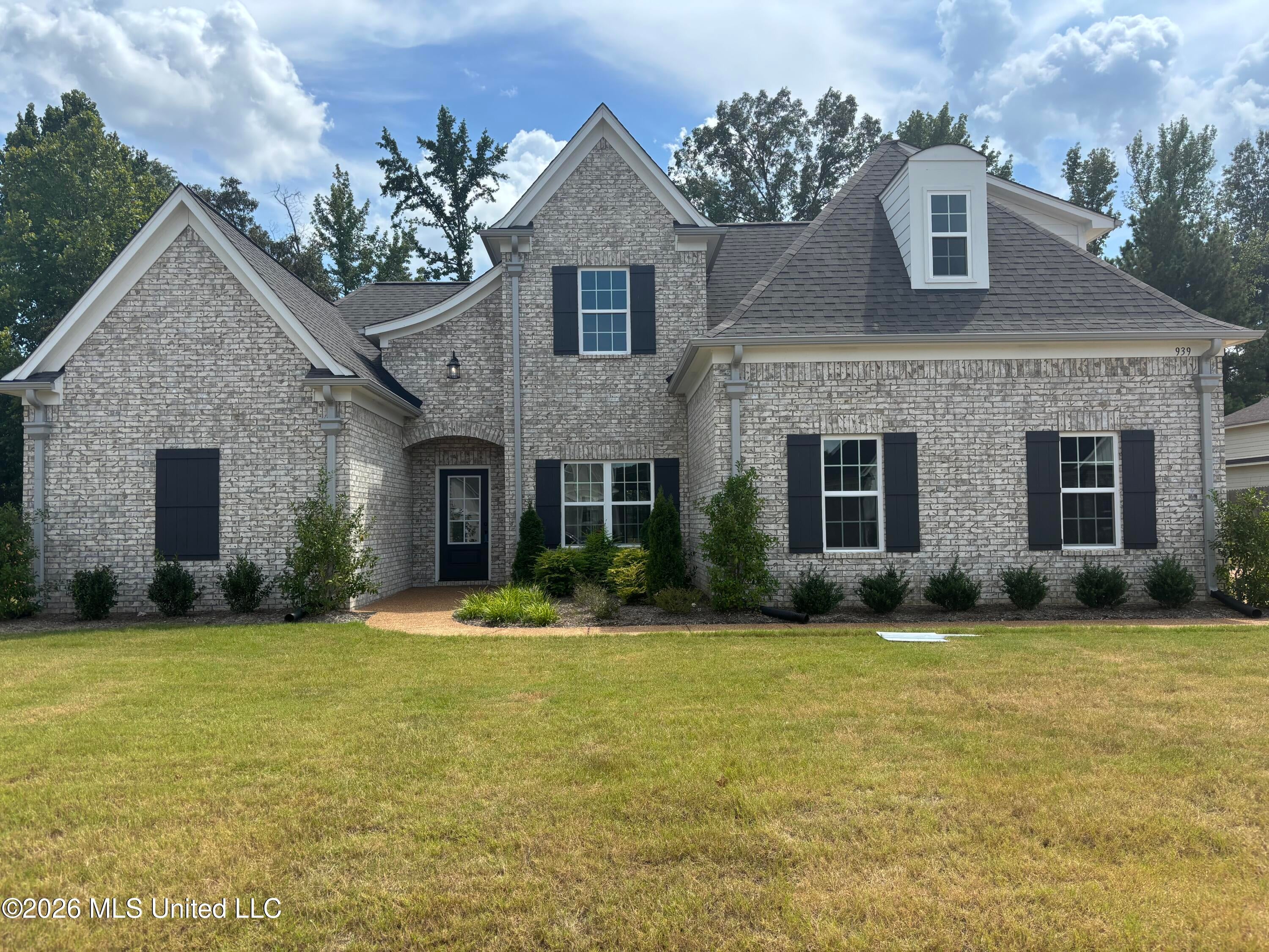 939 Buttermilk Drive — photo