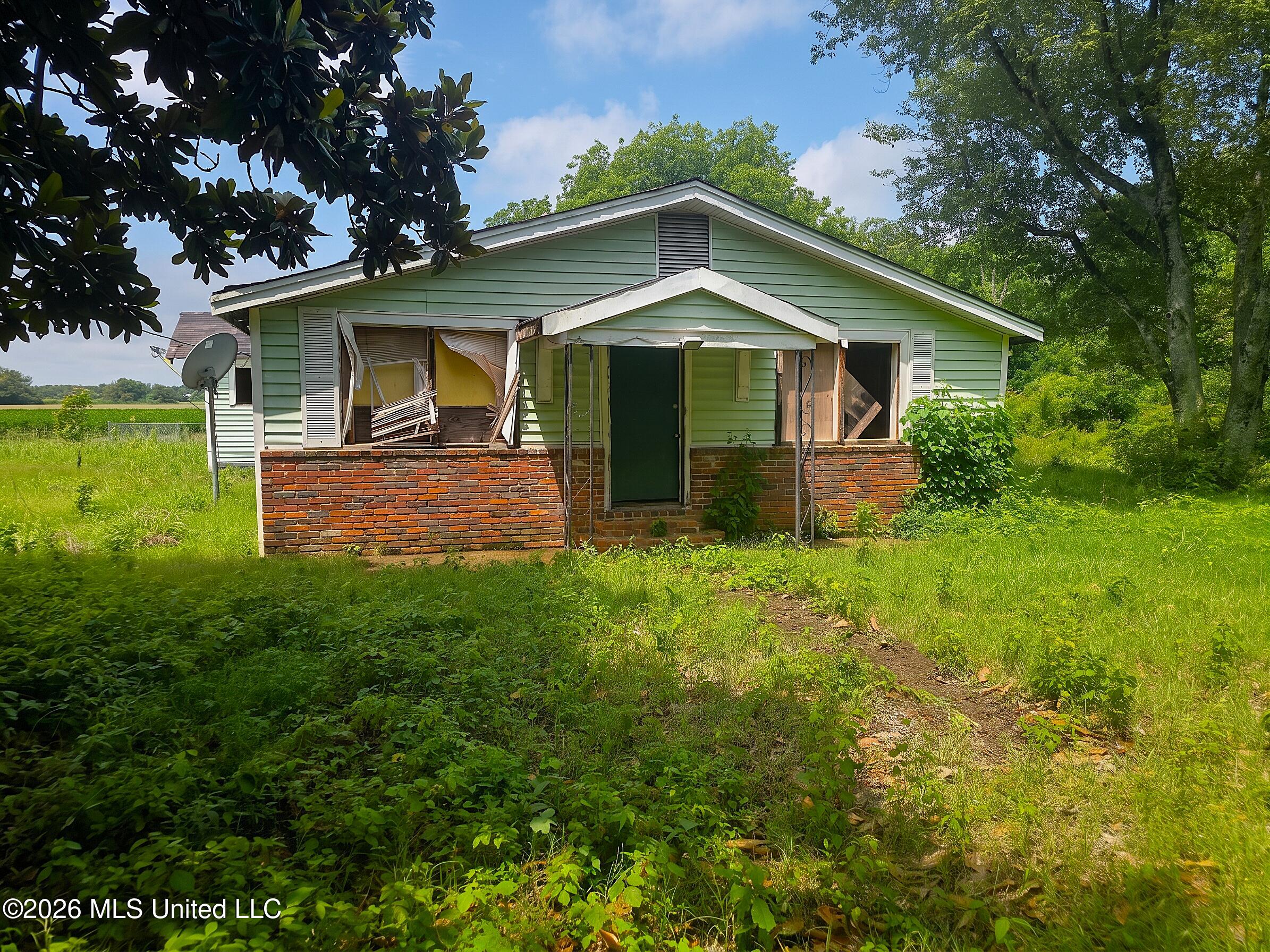 24776 N Highway 61 — photo