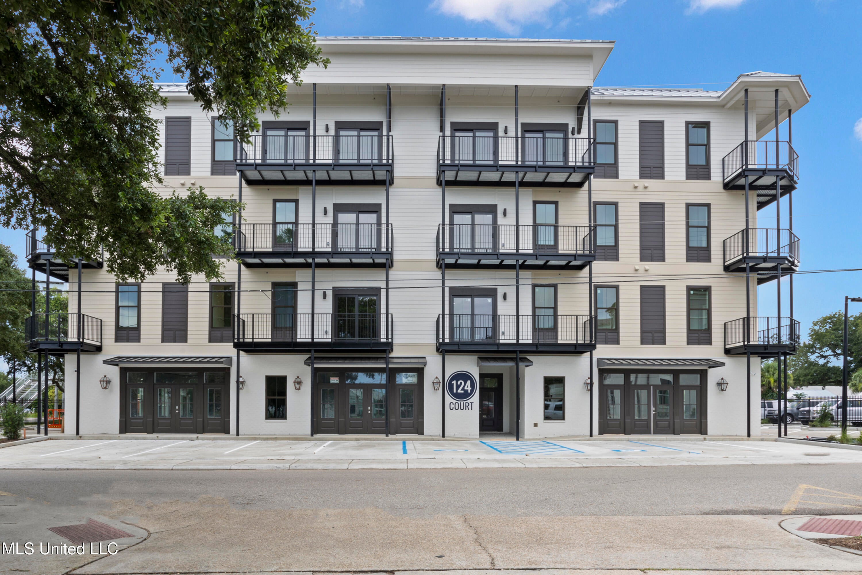 124 Court Unit #207 Street — photo