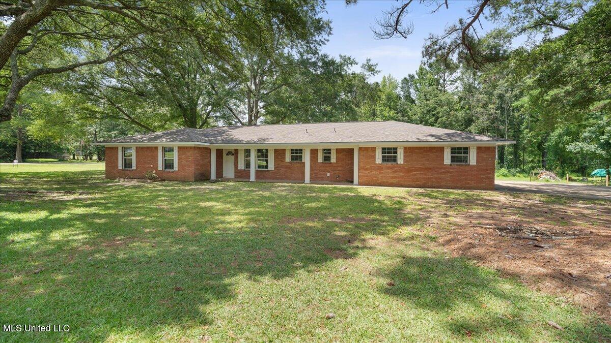 1172 Rockett Drive — photo