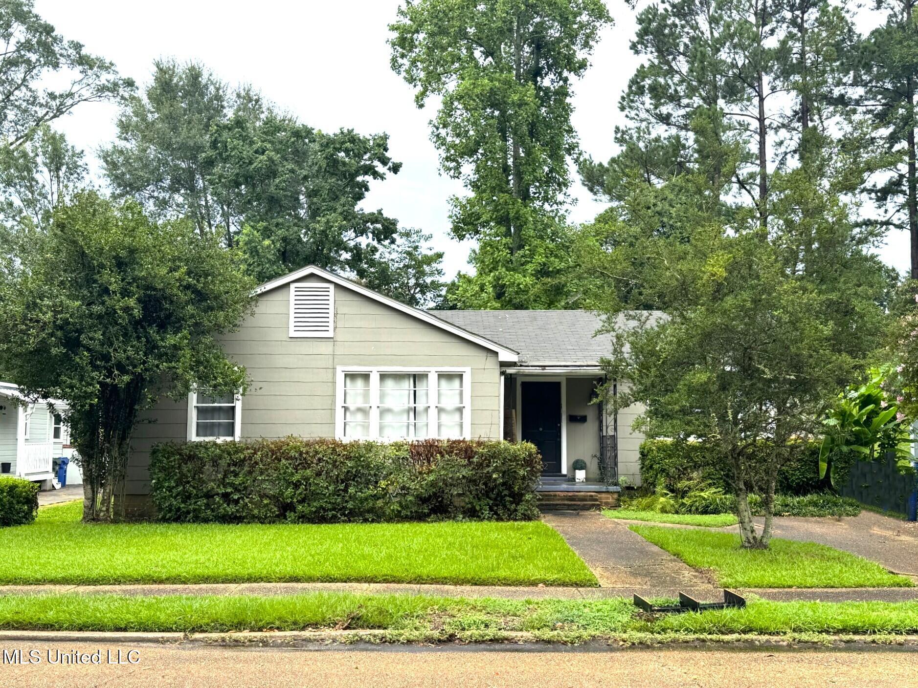 552 Ratcliff Place — photo