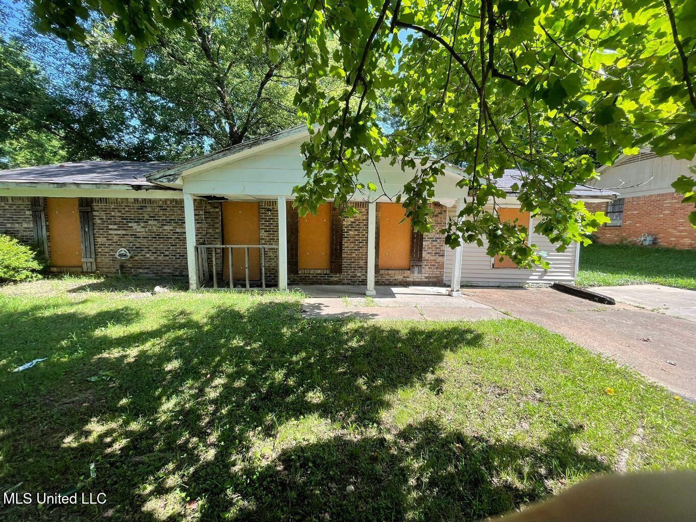 5348 Haynes Drive — photo