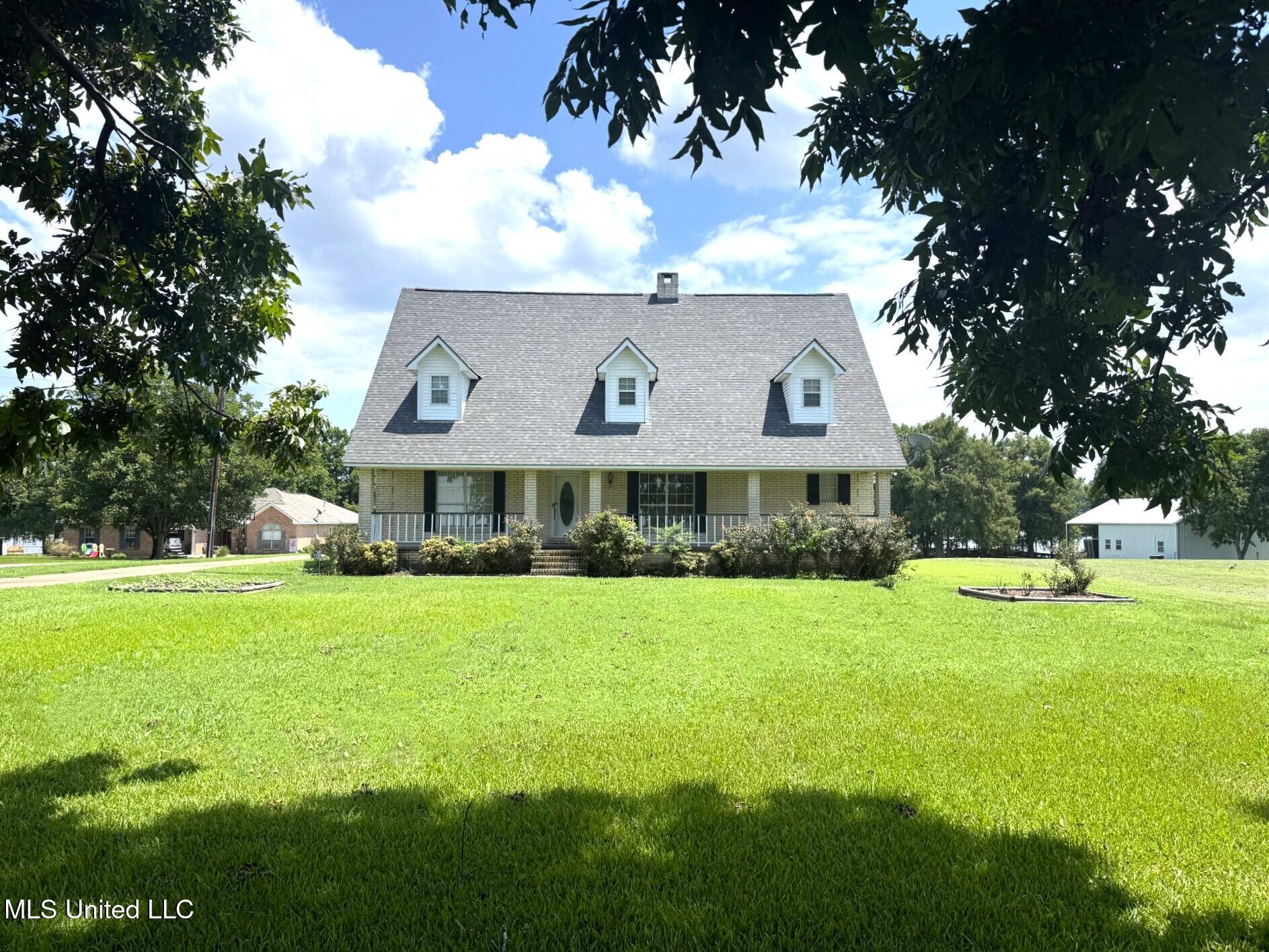 1603 Highway 568 — photo