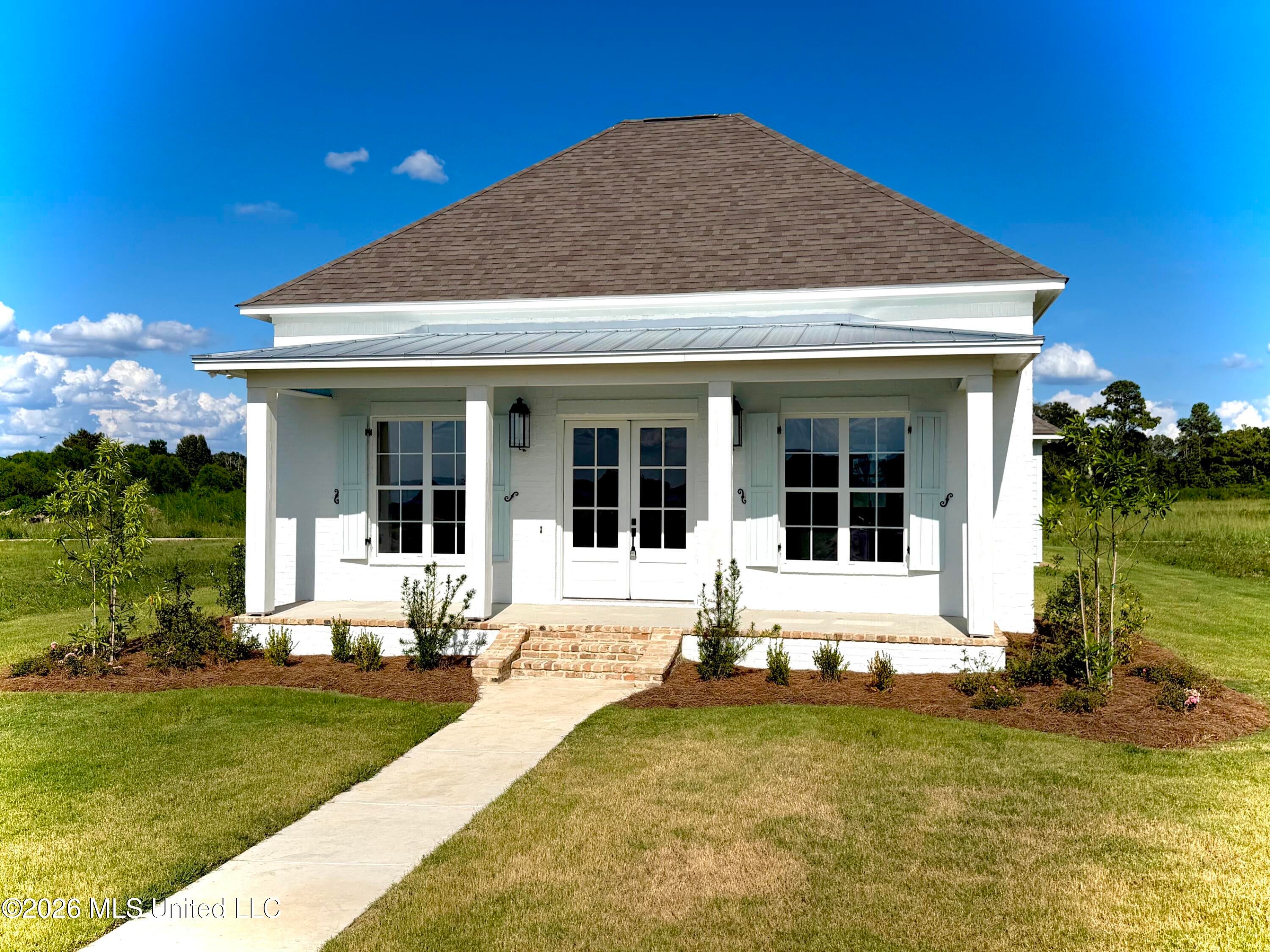 1020 Crepe Myrtle Drive — photo