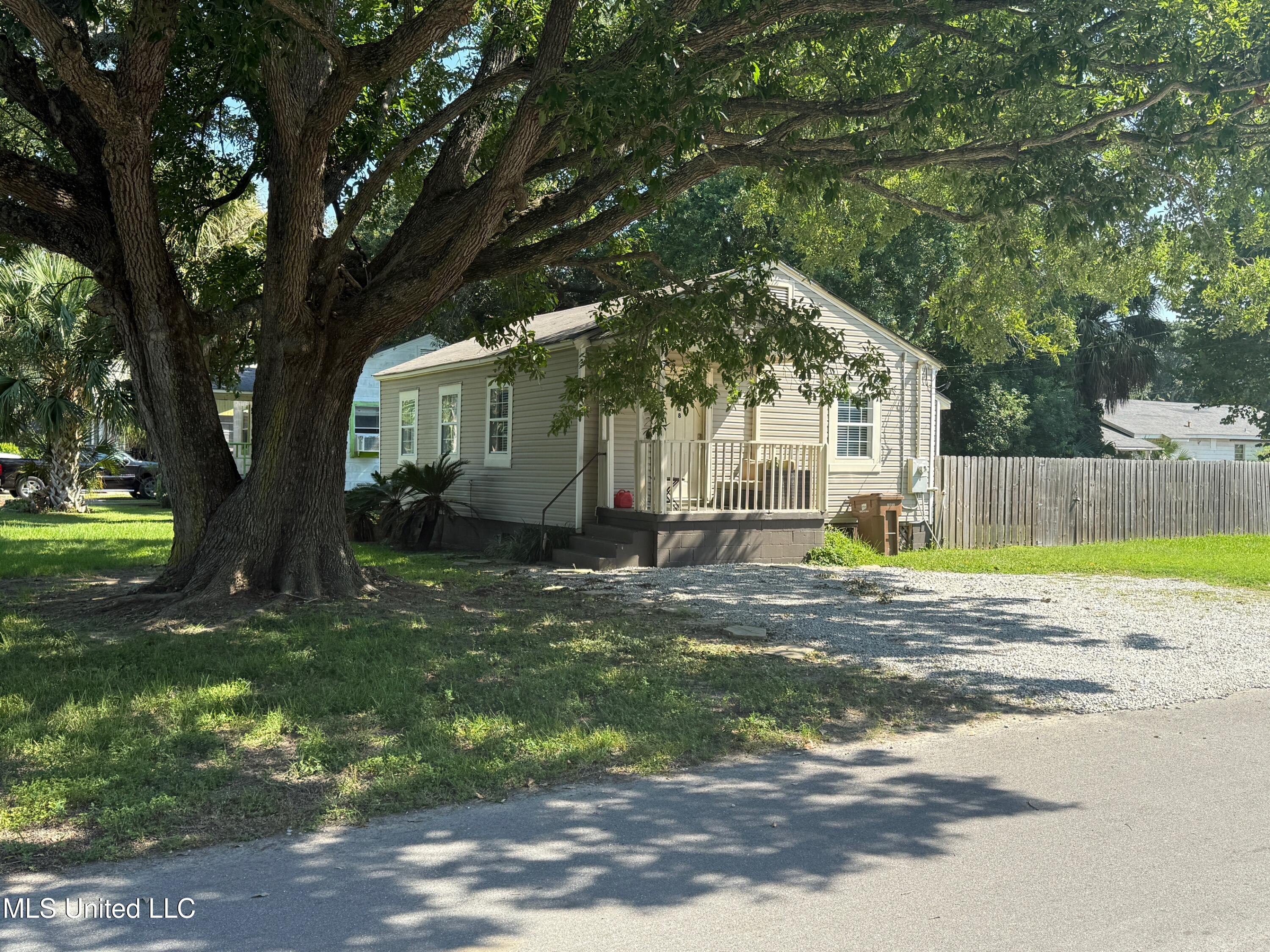 168 Orchid Street — photo