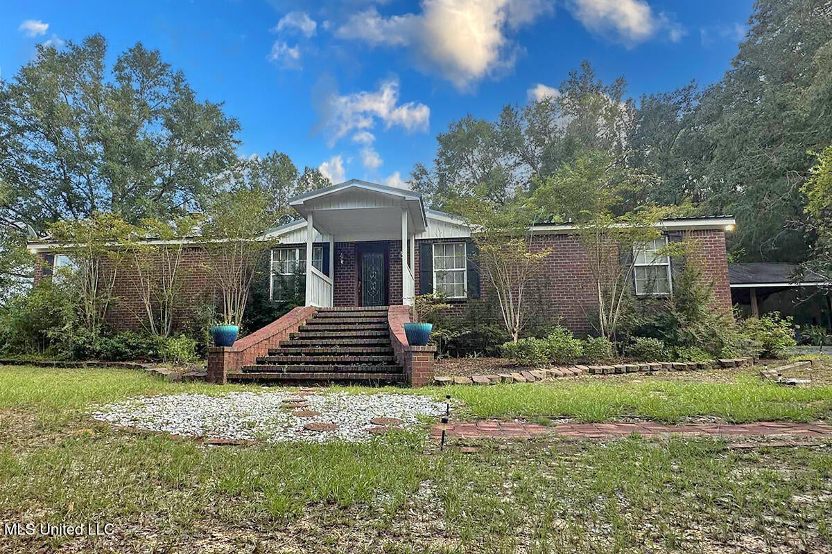 202 Howell Road — photo
