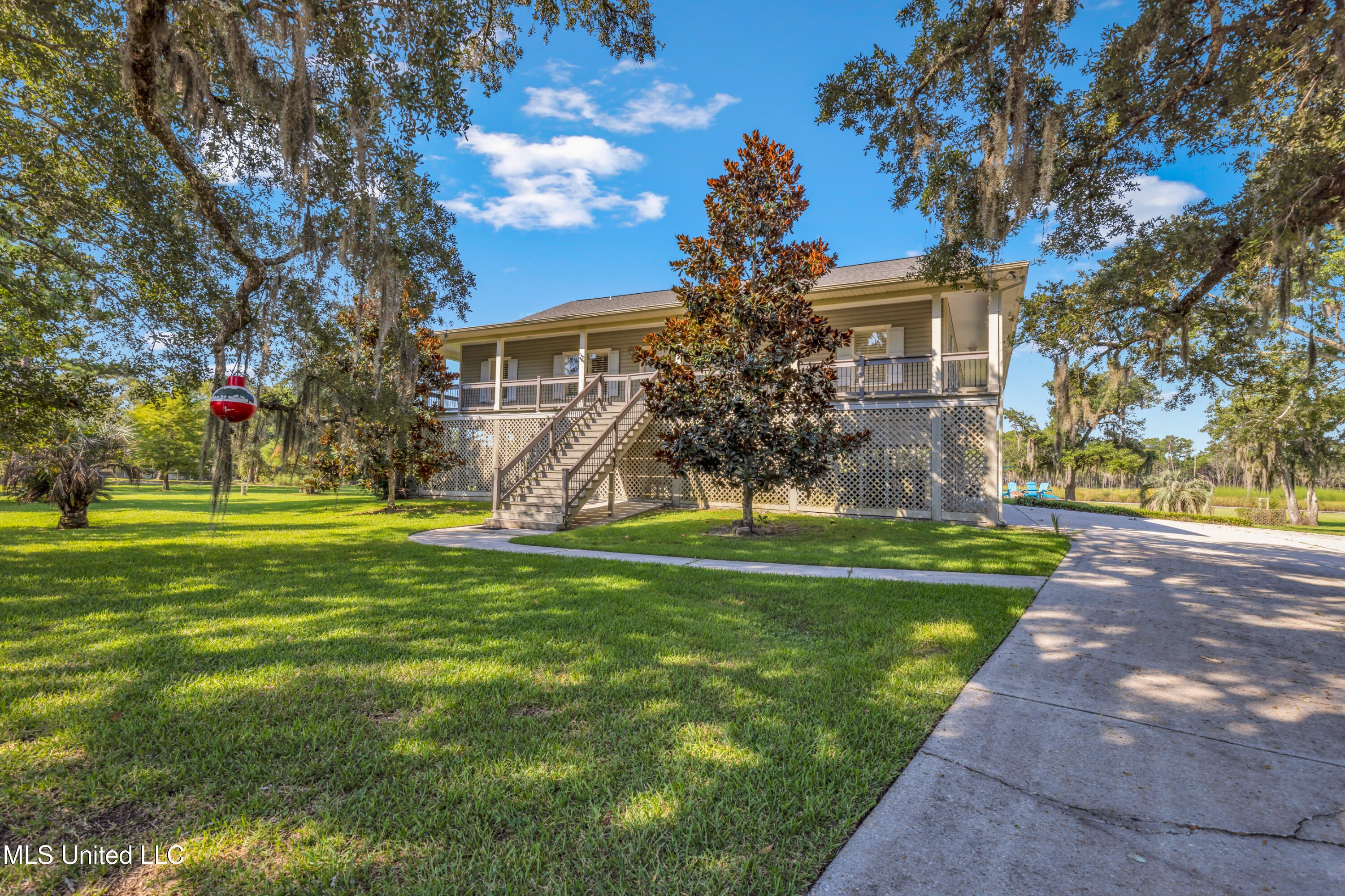 10125 Choctaw Drive — photo