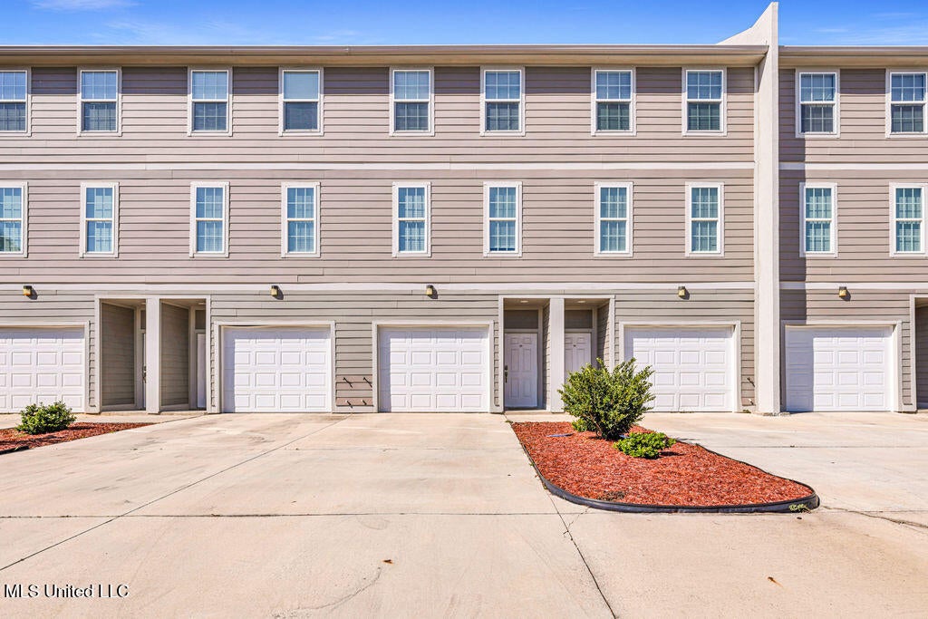 103 E Orchard Loop, D'Iberville, MS 39540 — photo 2