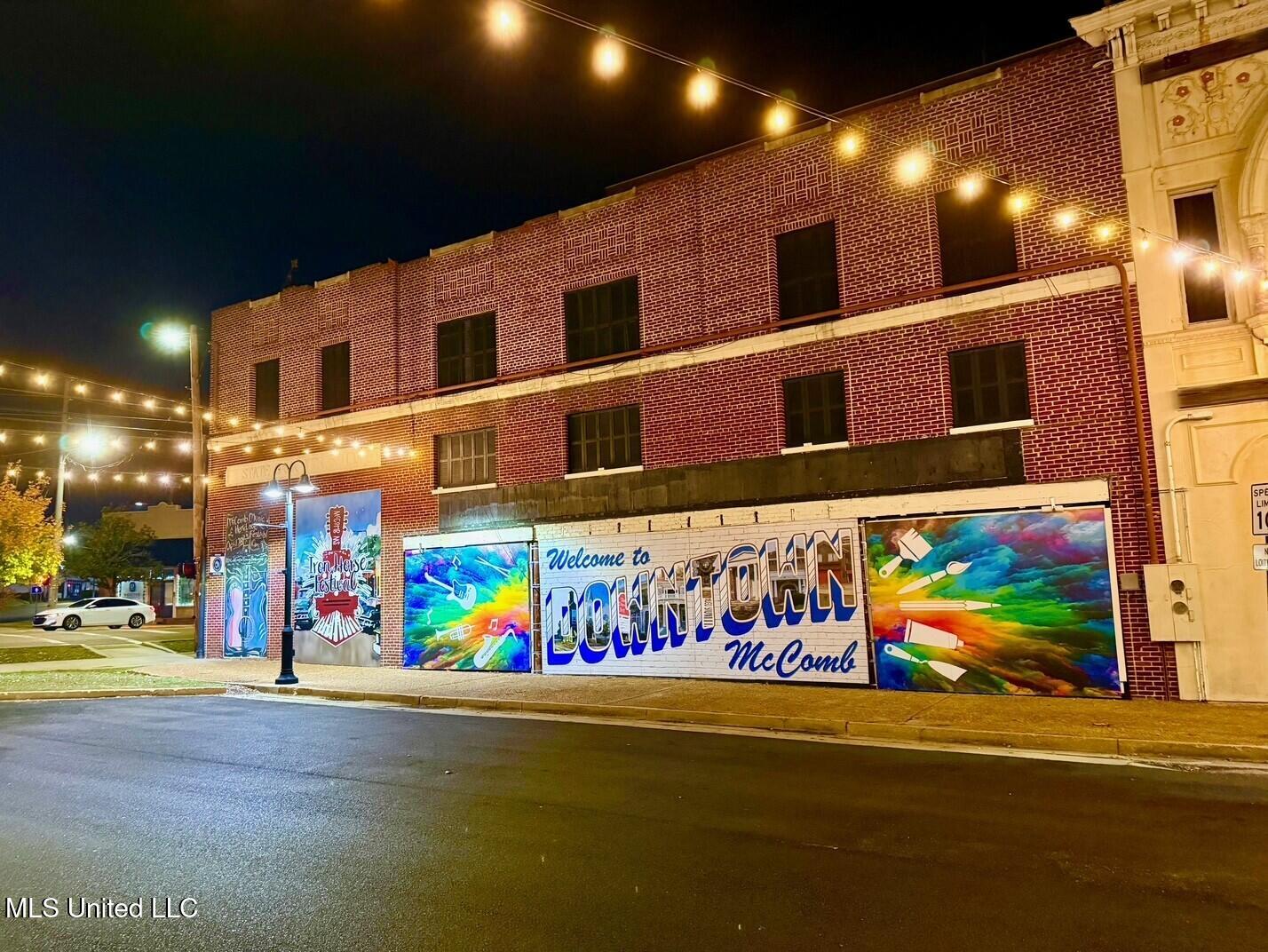 230 Main Street — photo