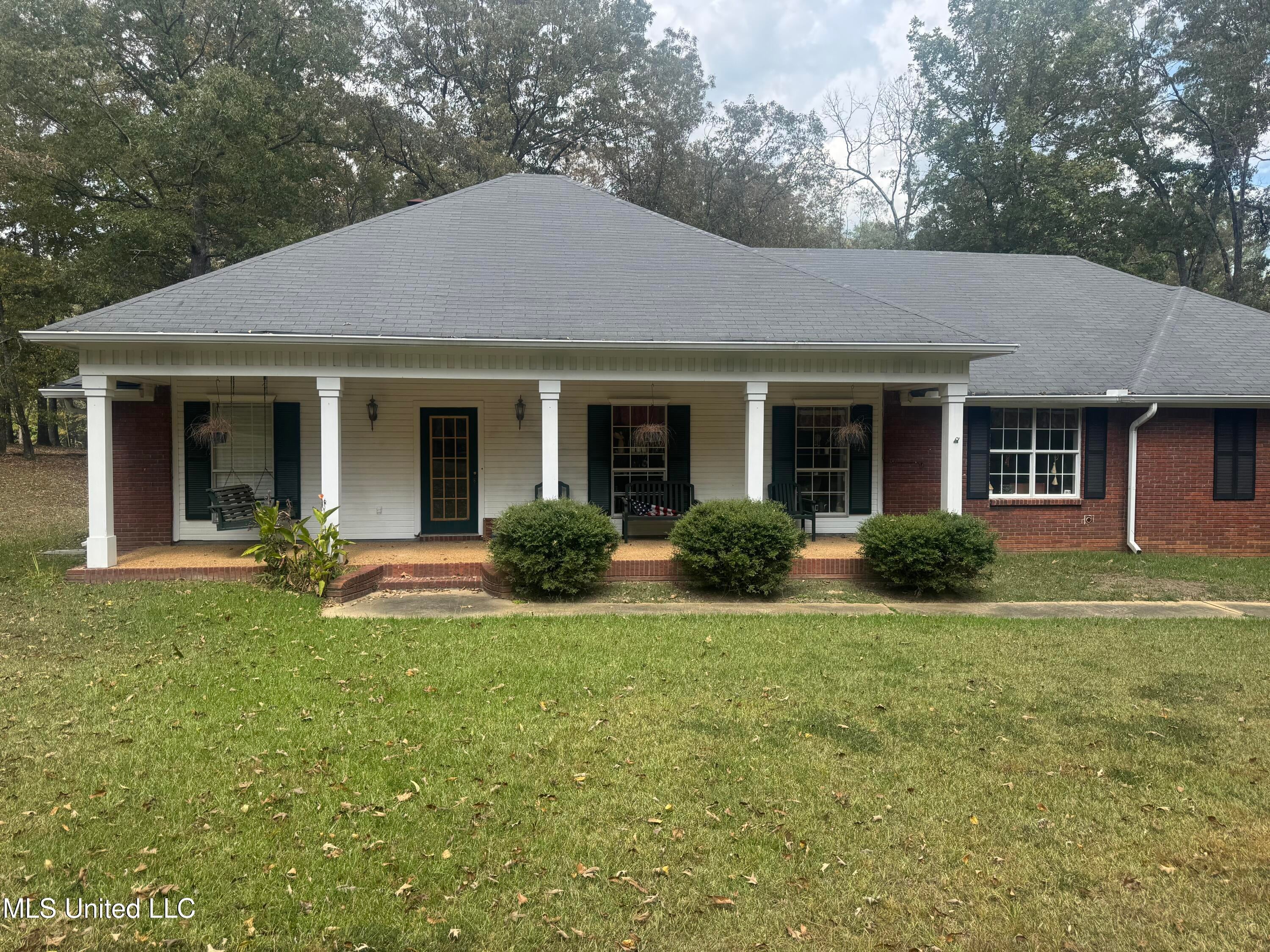 1514 W Flowers Road — photo