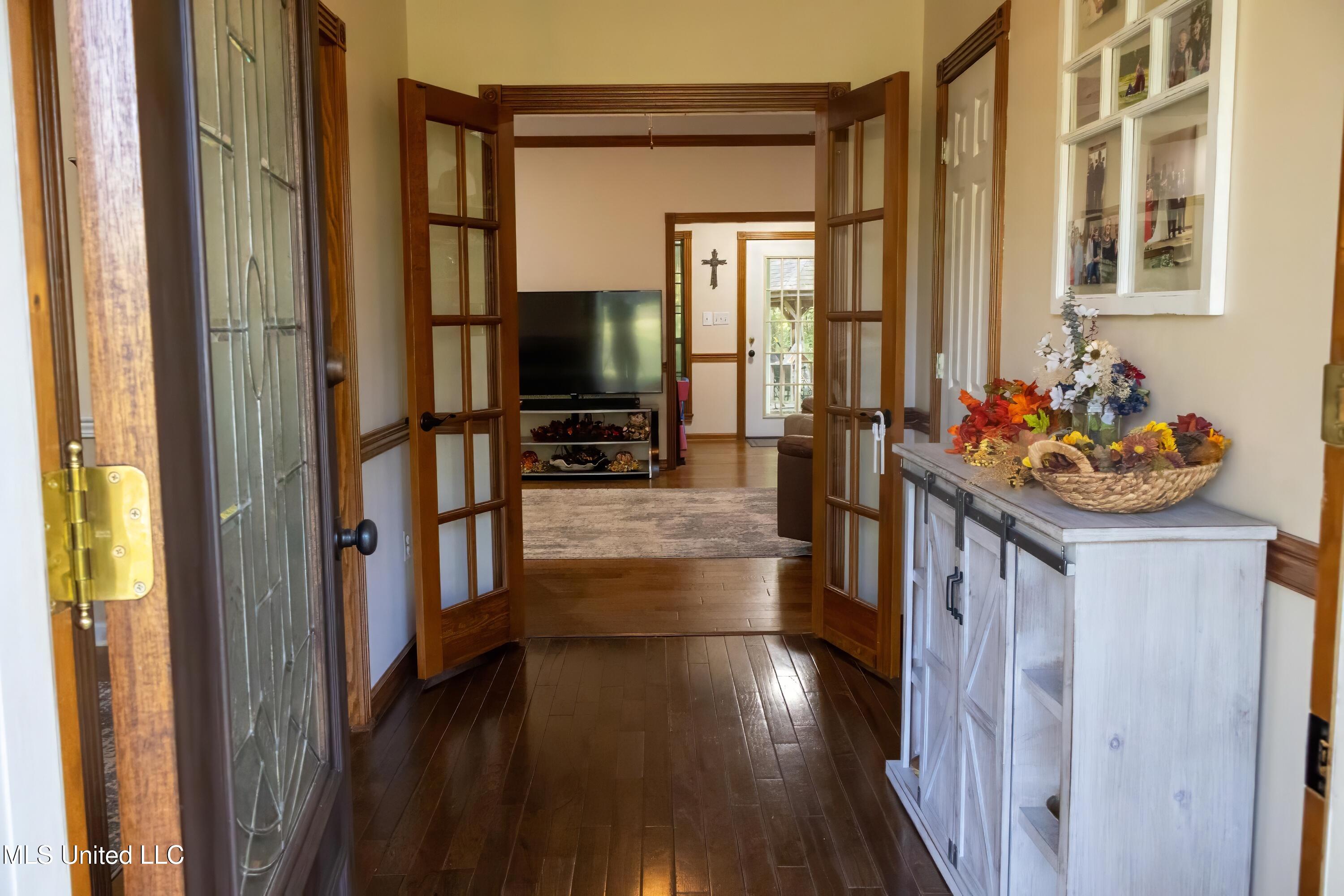 109 Falcon Ridge Drive, Raymond, MS 39154 — photo 2
