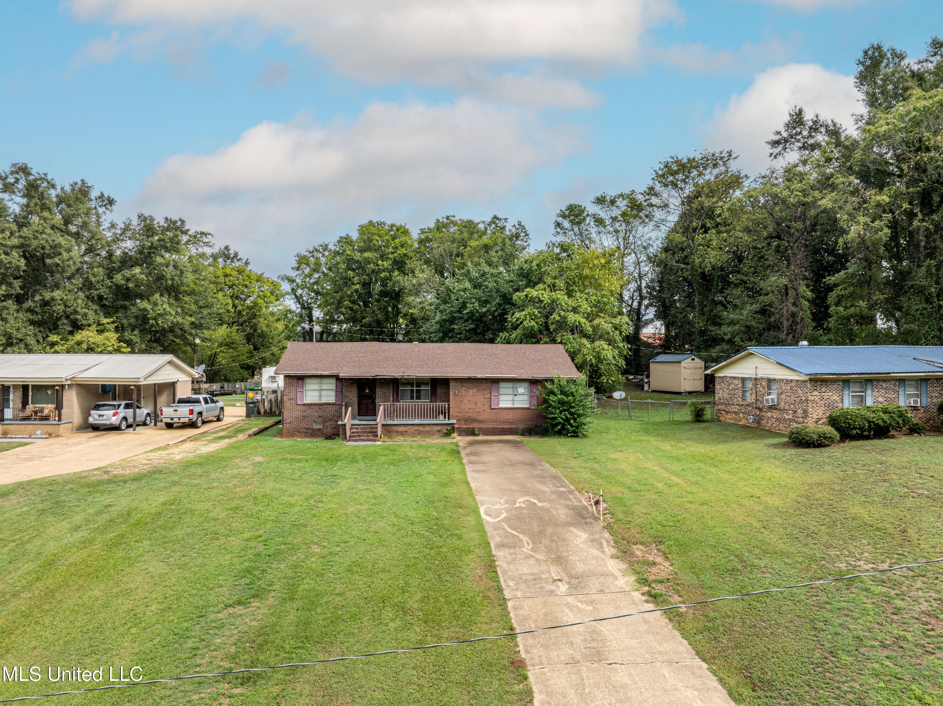 270 Johnson Park — photo