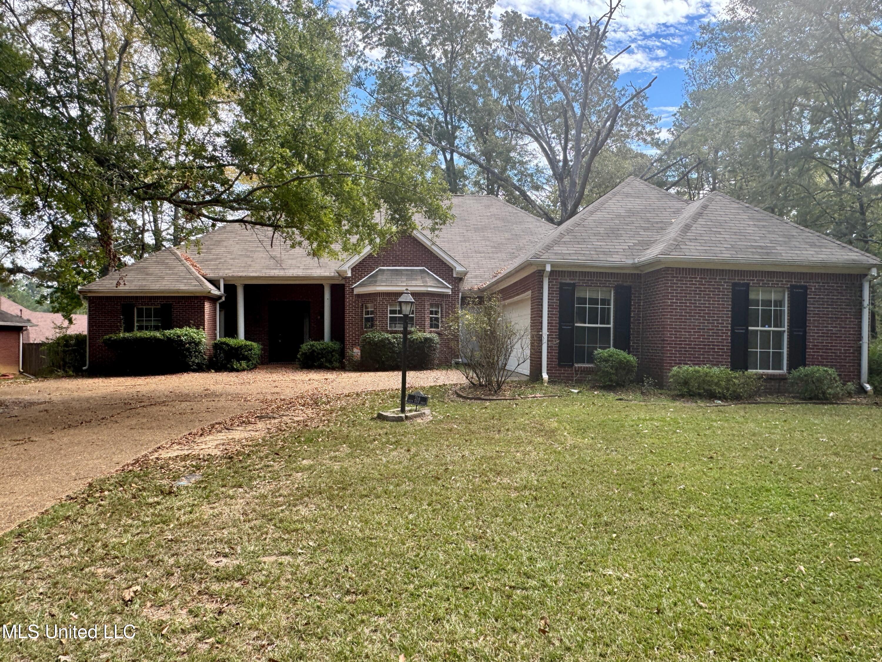 316 Southhaven Drive — photo