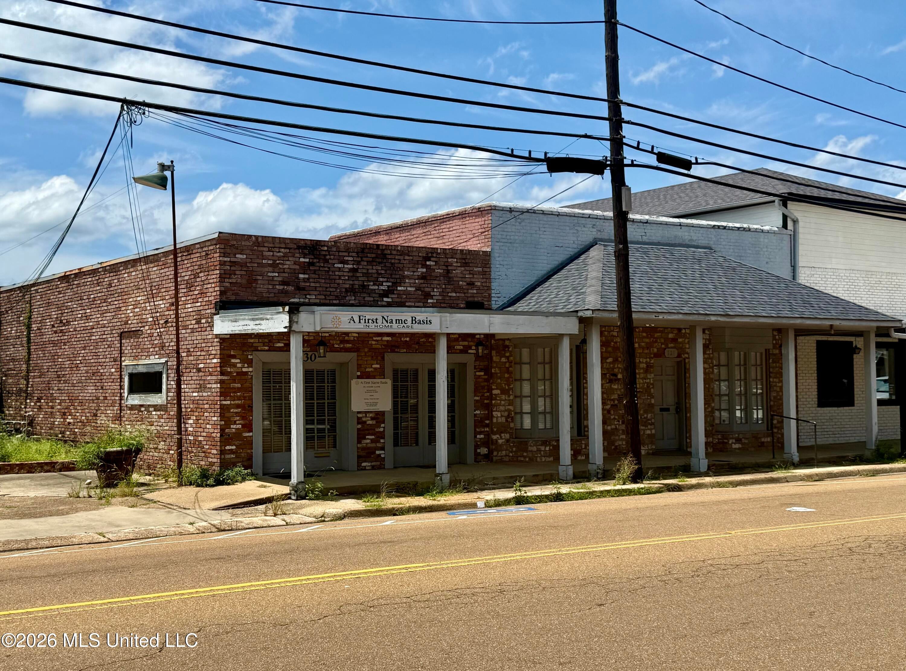 128 S First Street — photo