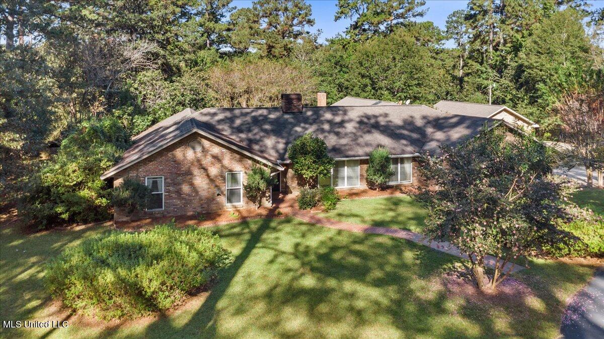 1001 Pinehurst Place — photo