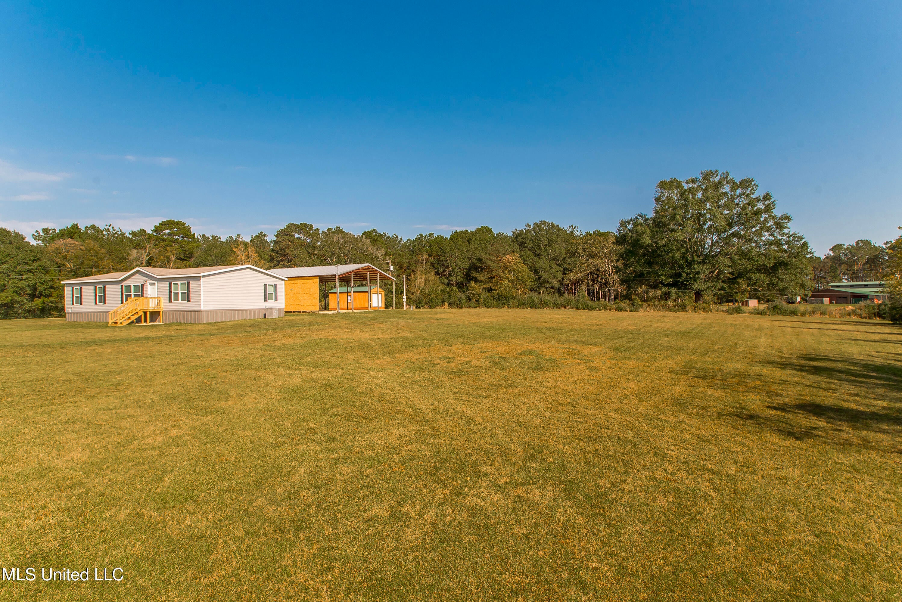 24 Tom Warner Road — photo