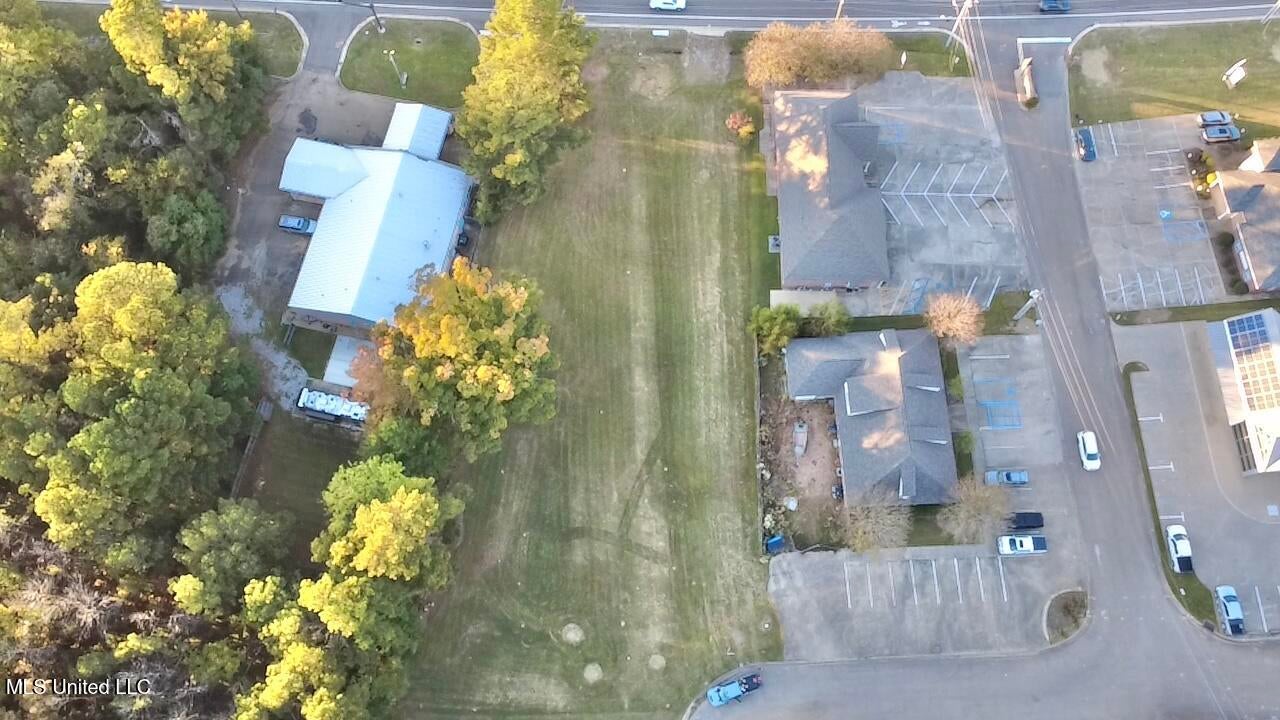 104 Avalon Court — photo