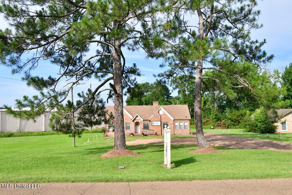 391 Brookhaven Street — photo