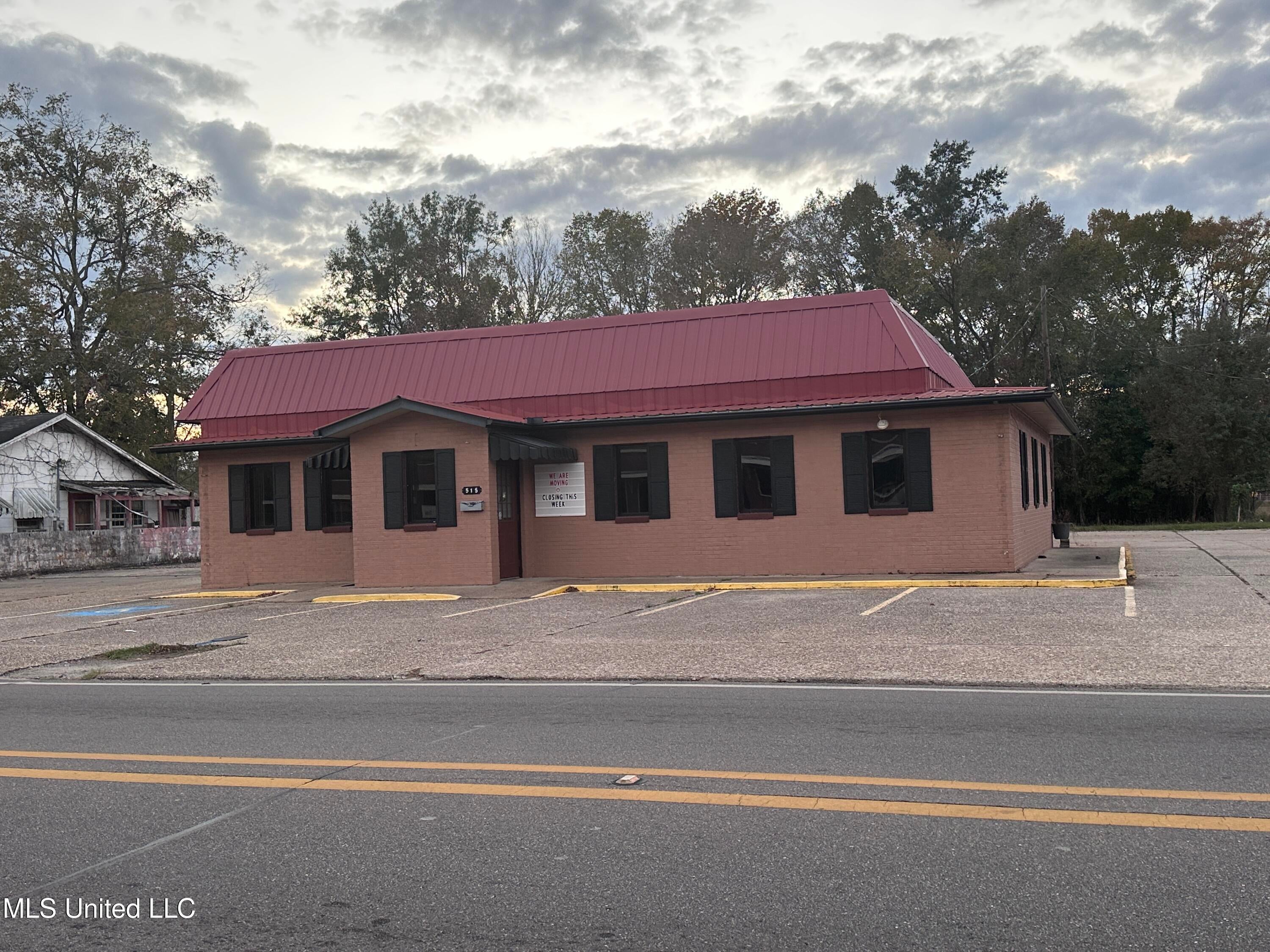 515 S High School Avenue — photo