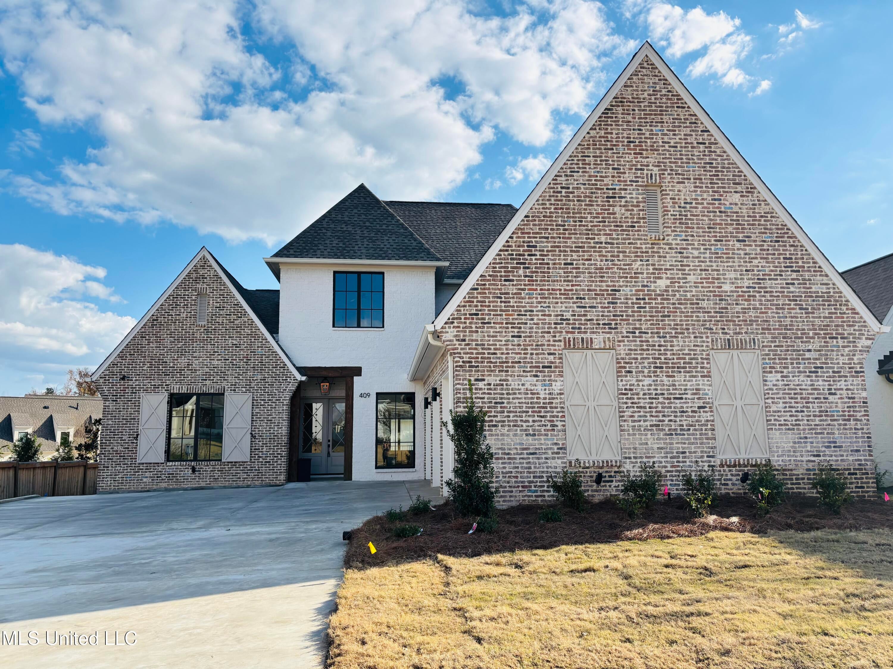409 Whittington Circle — photo