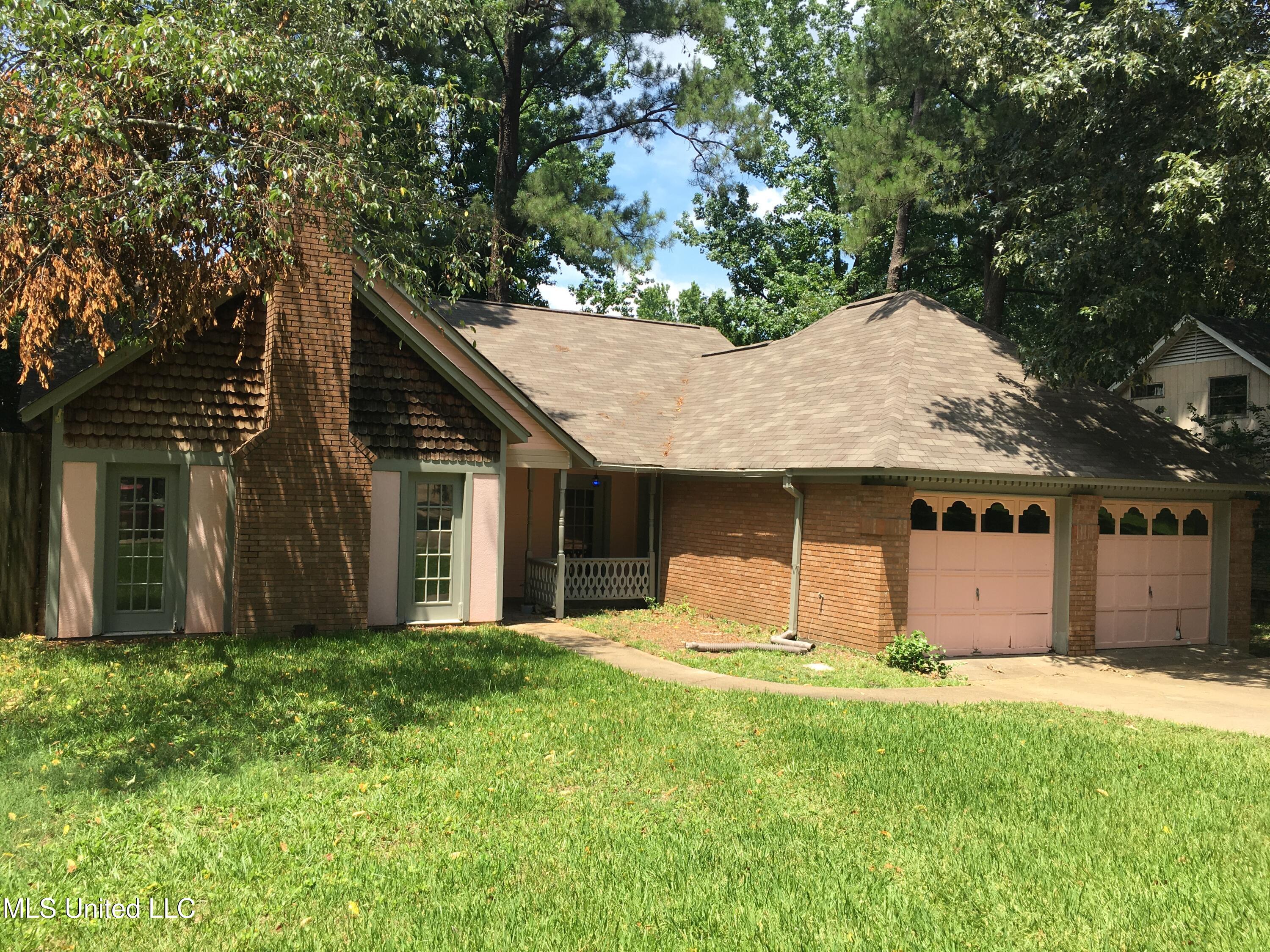 1708 Rosemont Circle — photo