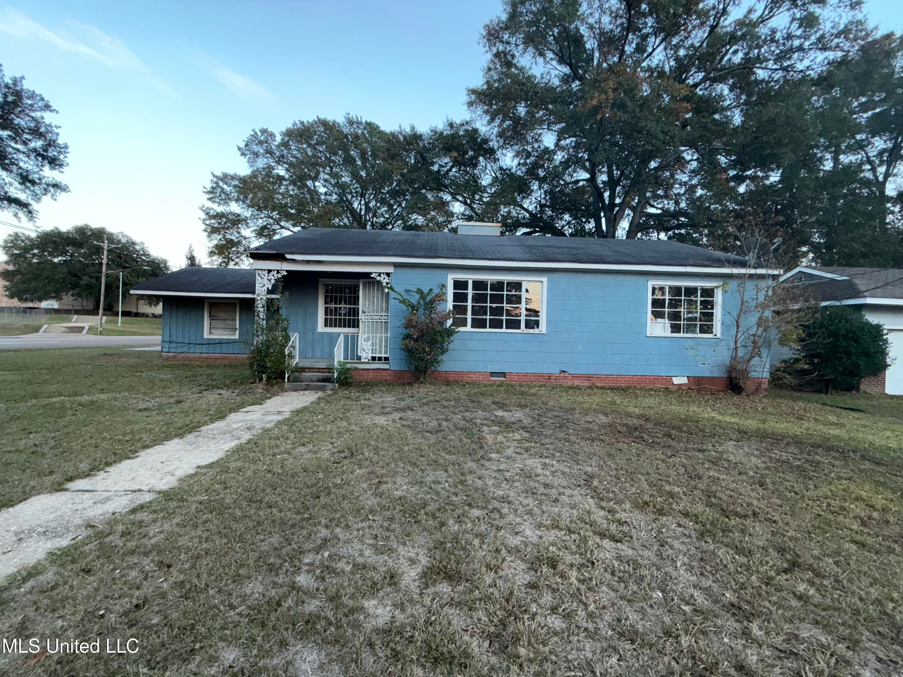 1004 Voorhees Avenue — photo