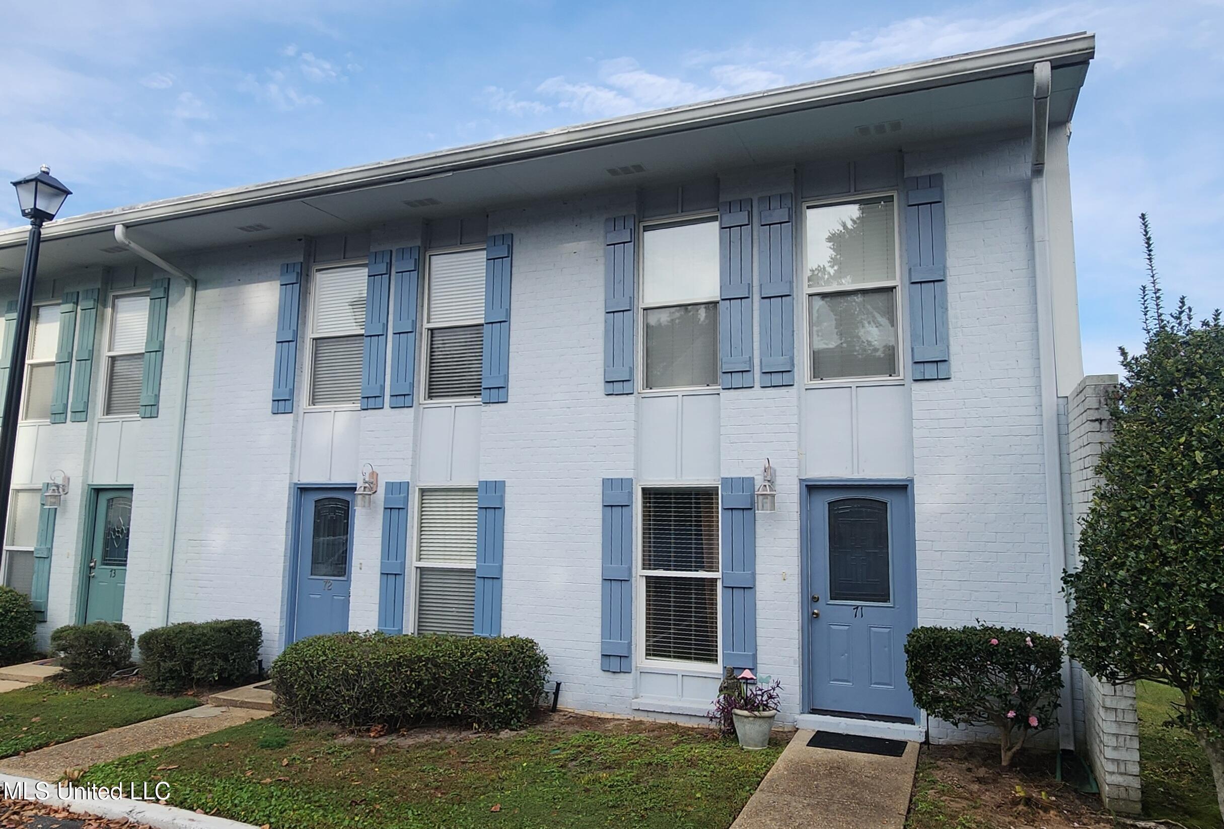 3230 Cumberland Road — photo