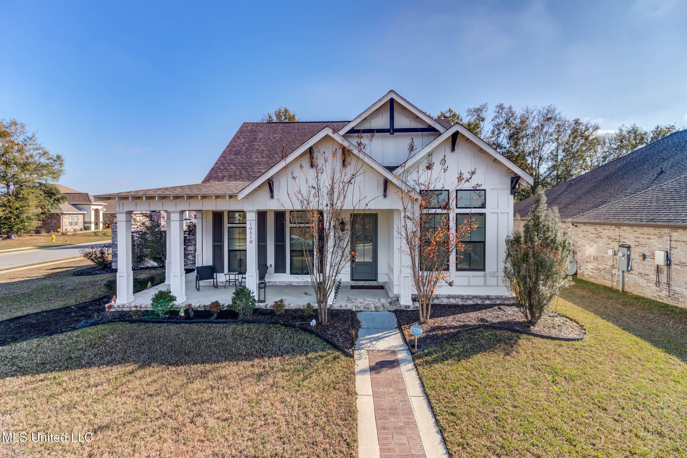 10510 E Landon Green Circle — photo