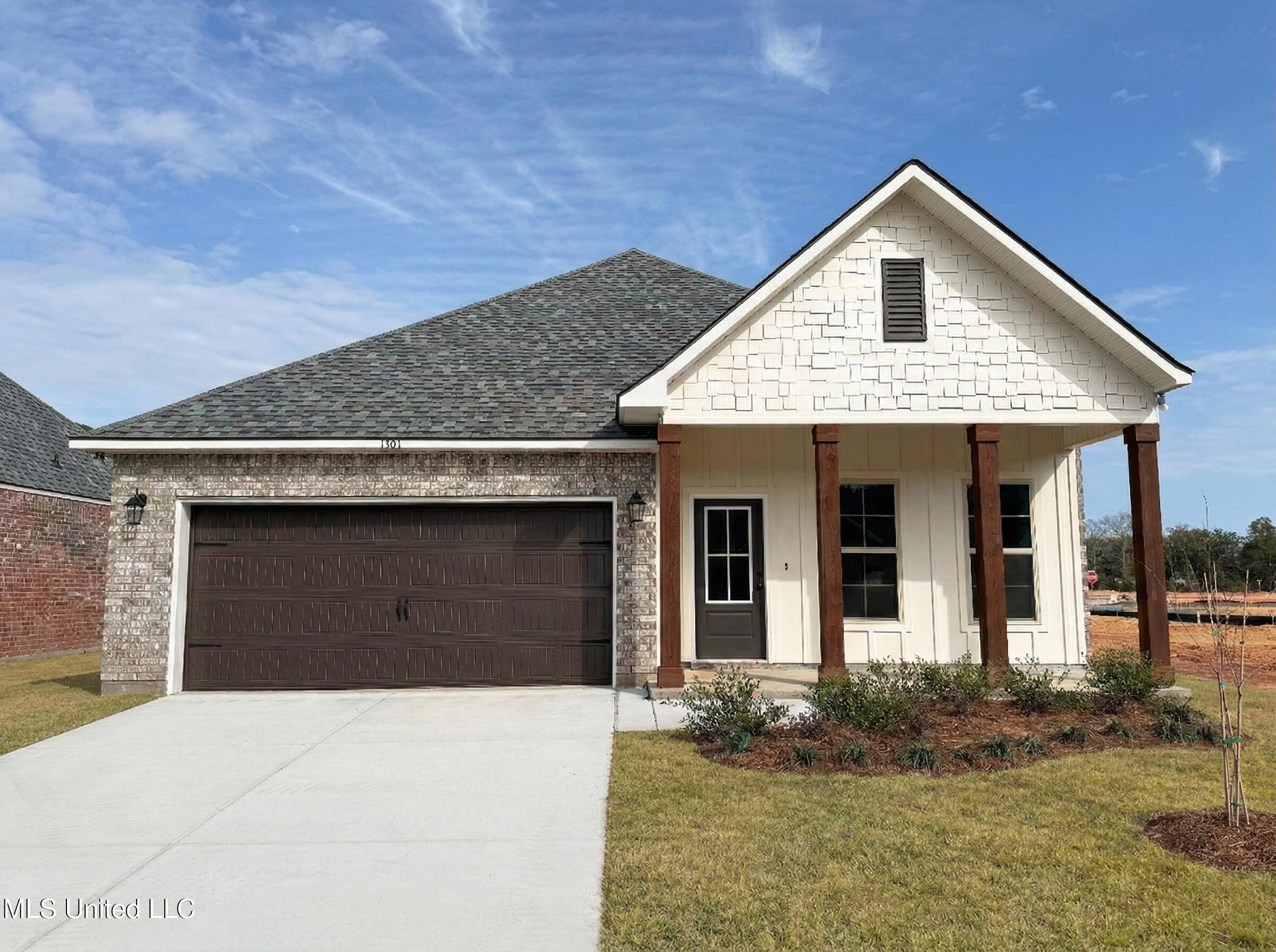1303 Redfish Drive — photo