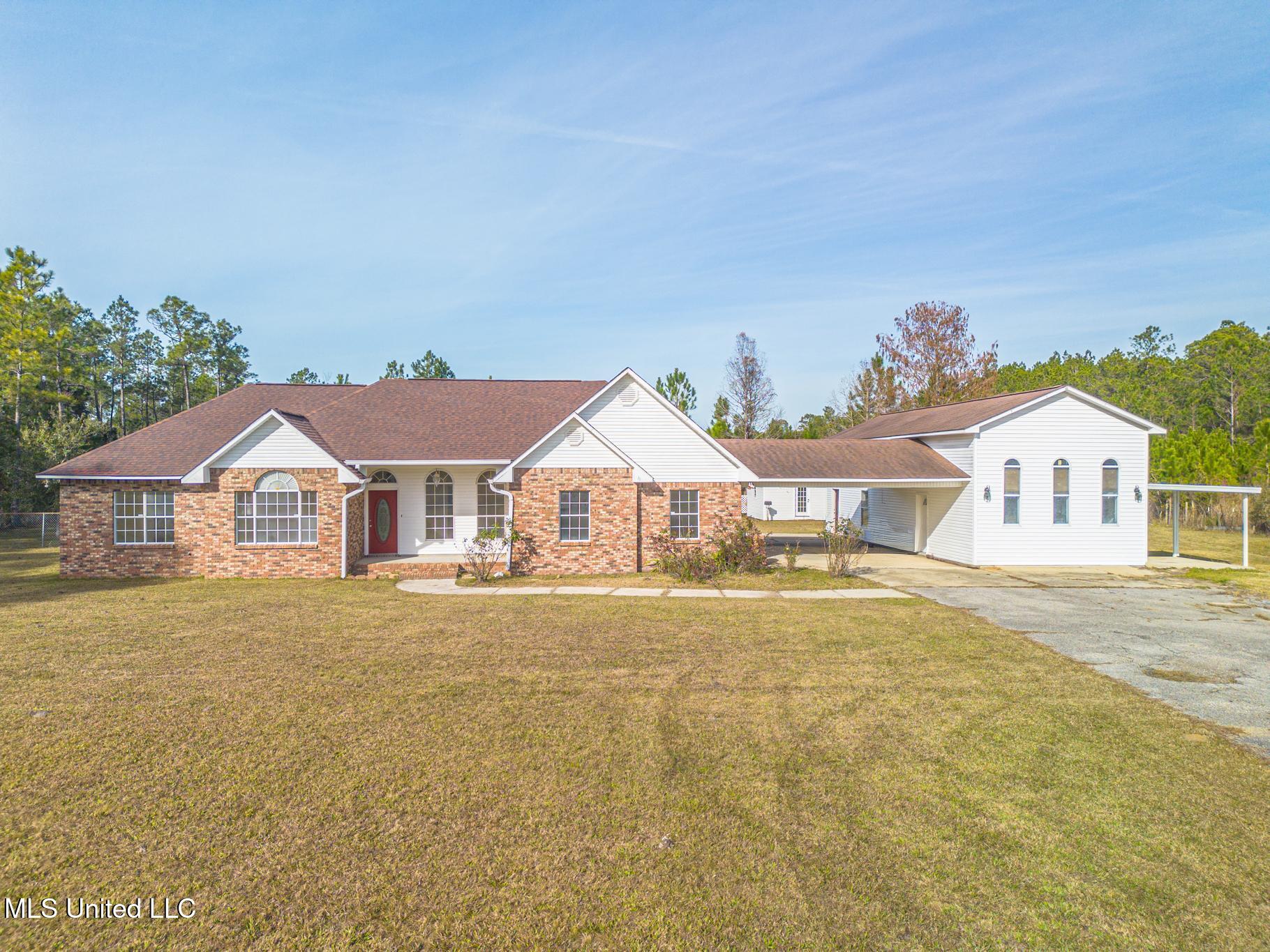 5551 Carter Road — photo