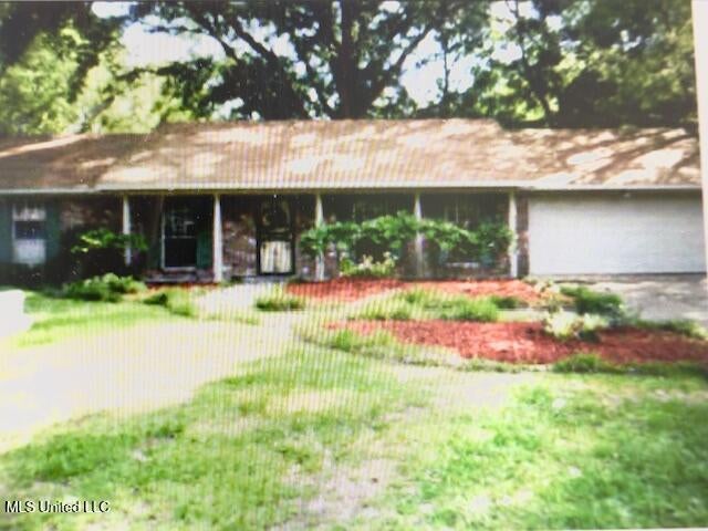 205 Beechcrest Drive — photo