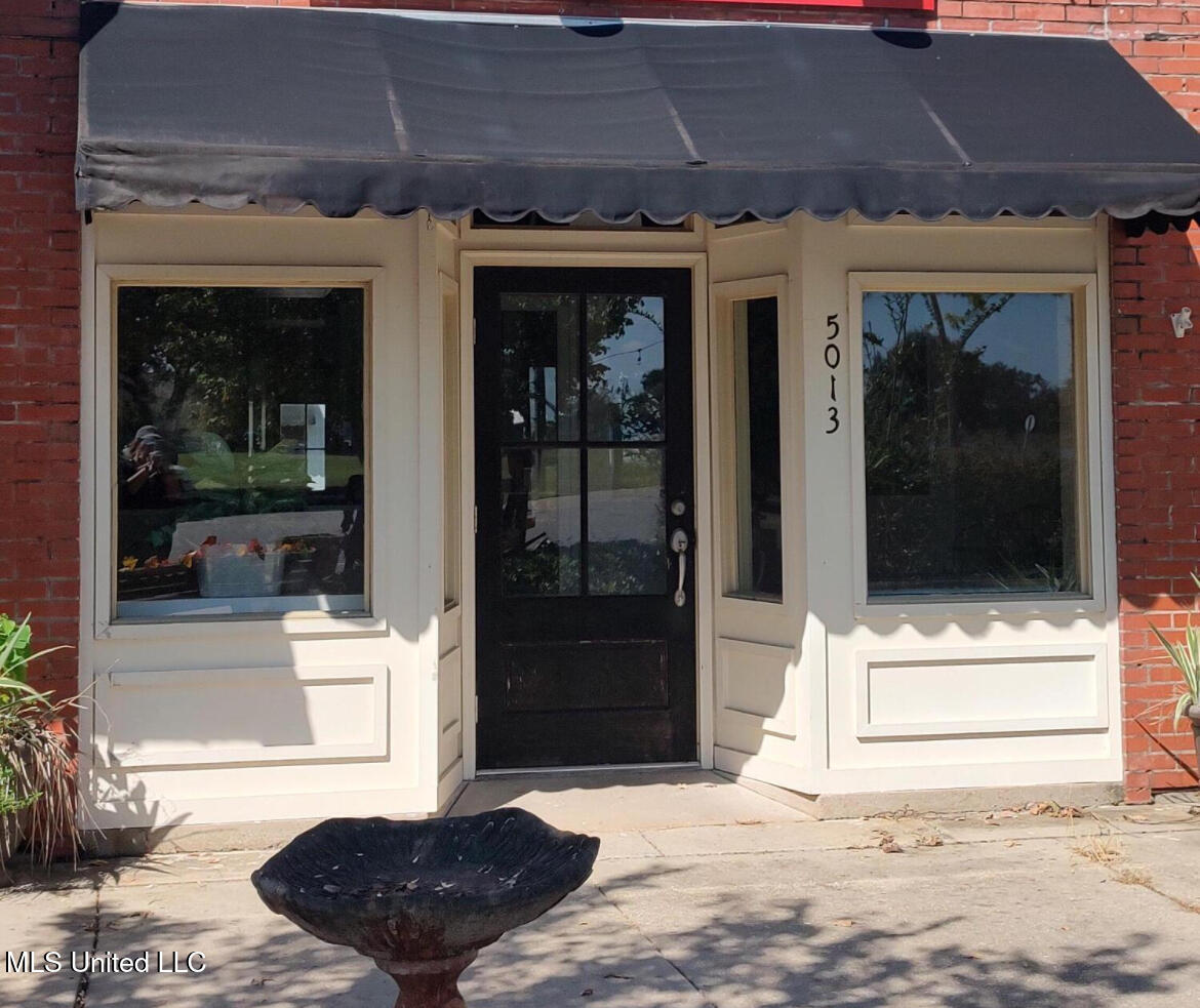 5013 Main Street — photo